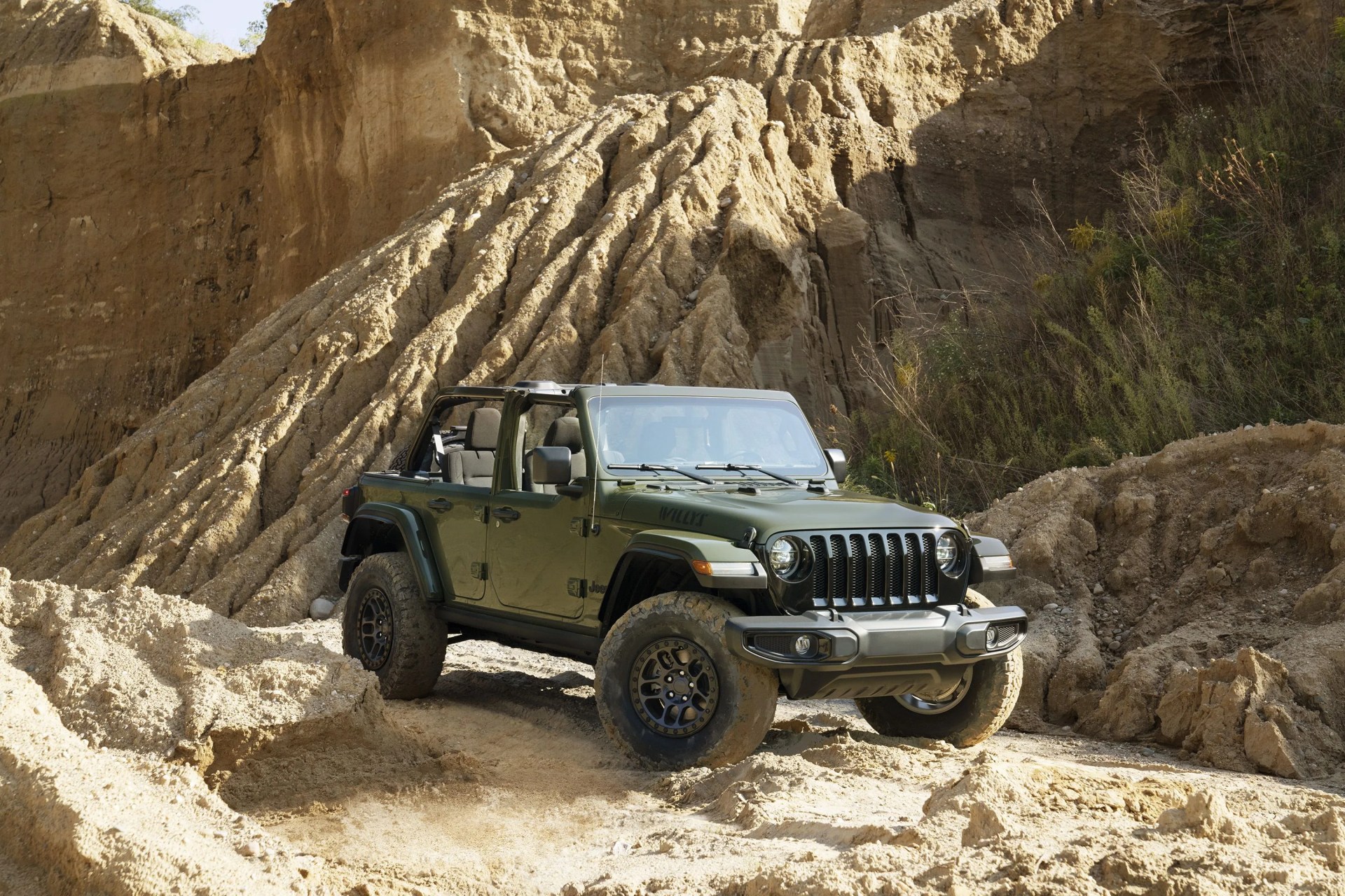 2022 jeep® wrangler willys is now available with the xtreme recon package with 35 inch tires straight from the factory, delivering best in class approach angle, departure angle, ground clearance and water fording capability