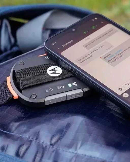 motorola defy satellite link for cell phones