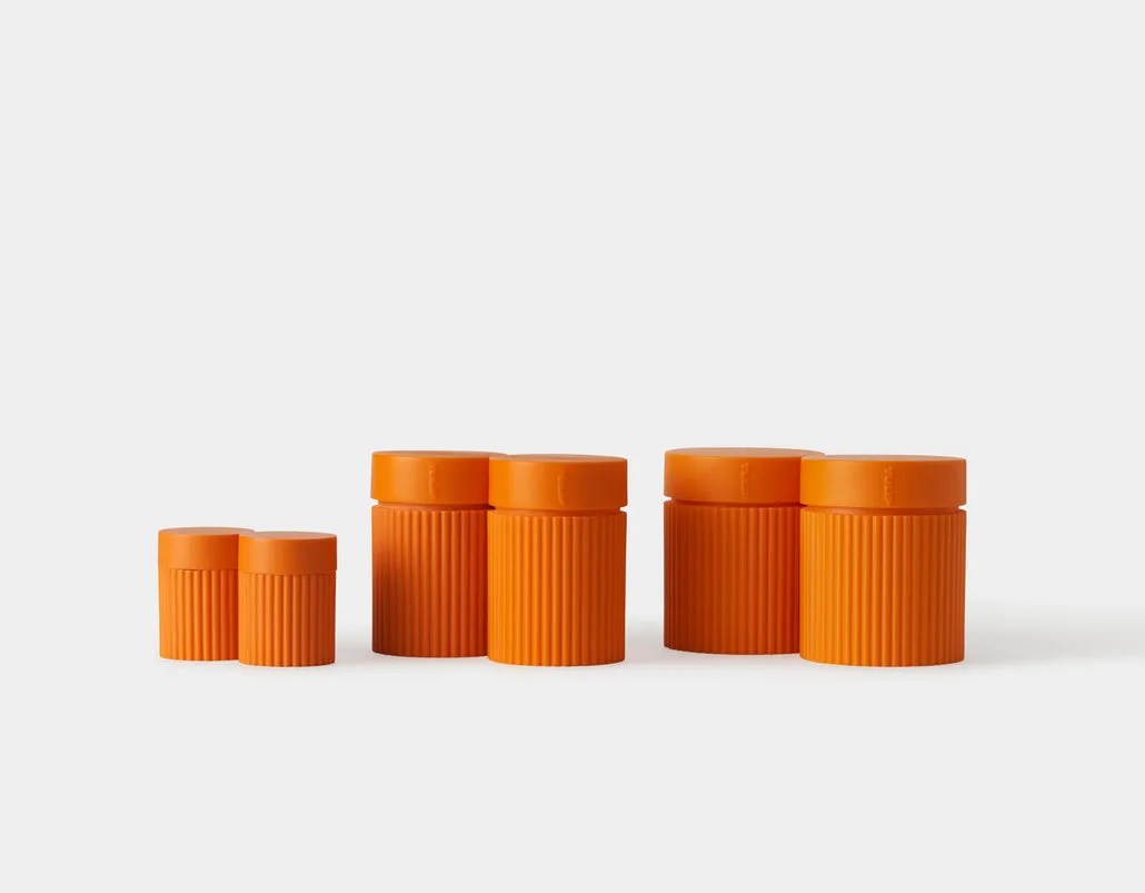 Large Jars: Each Large Jars is the size you need for a 1/4. This set comes with humidity packs and a labeling marker.