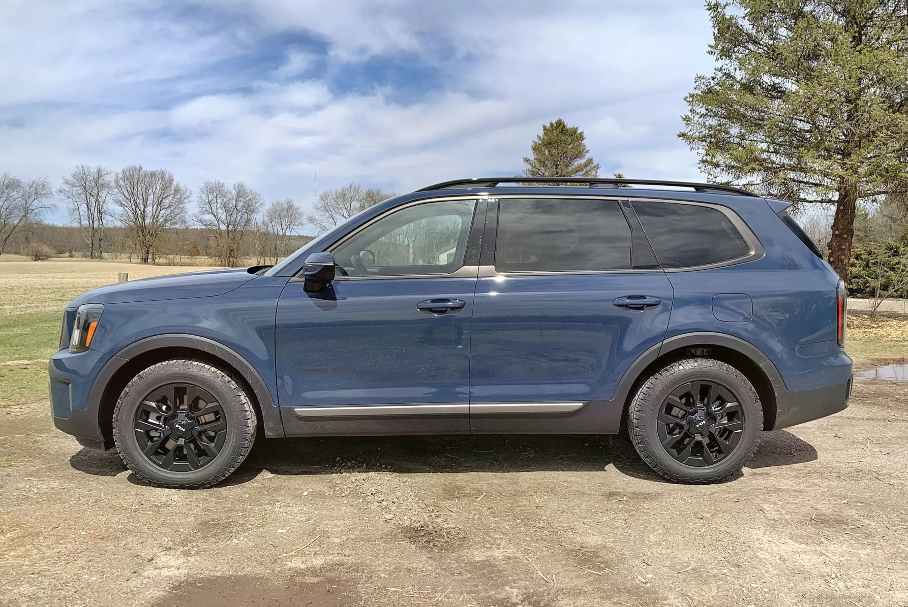 kia telluride side profile