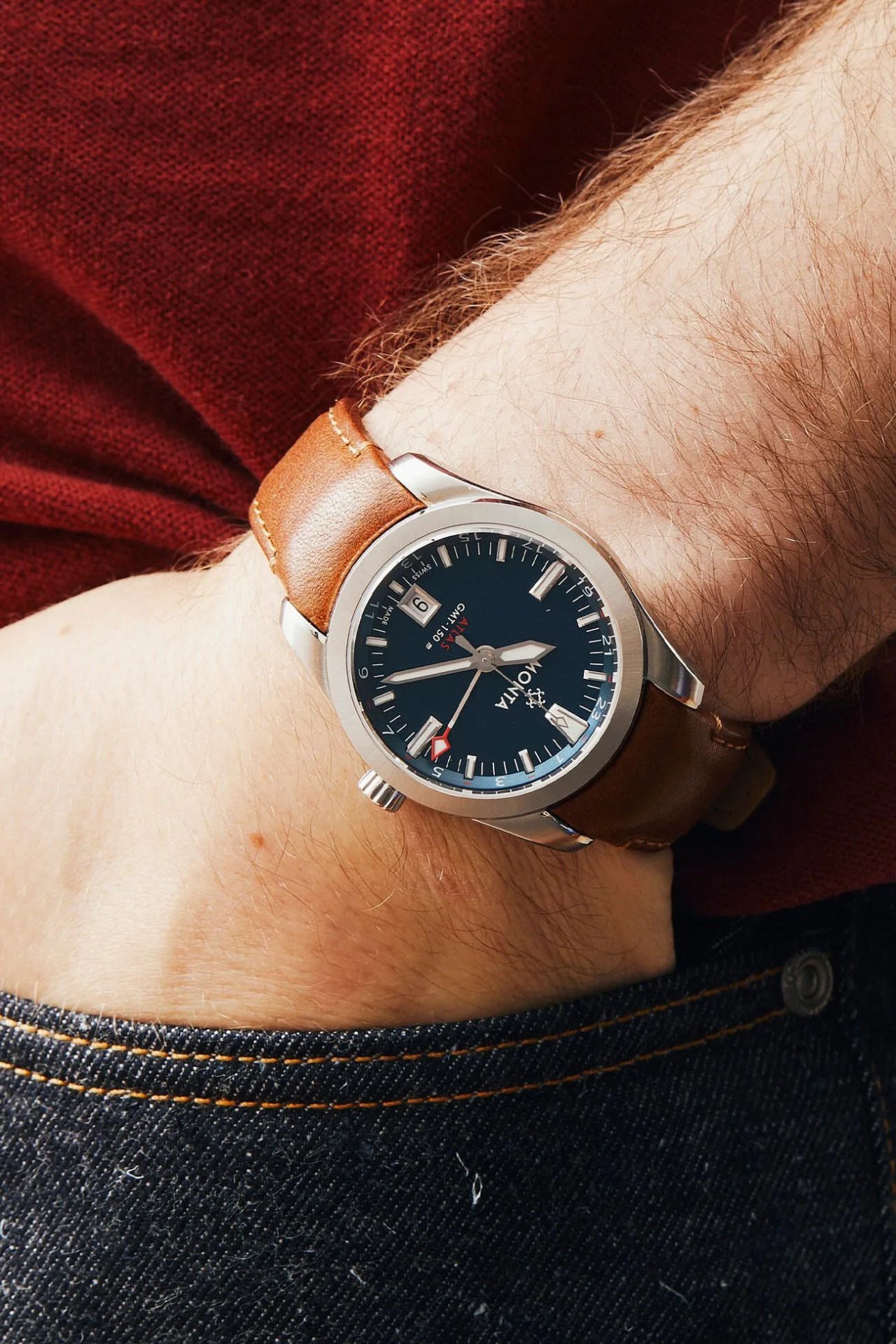 monta atlas watch on wrist
