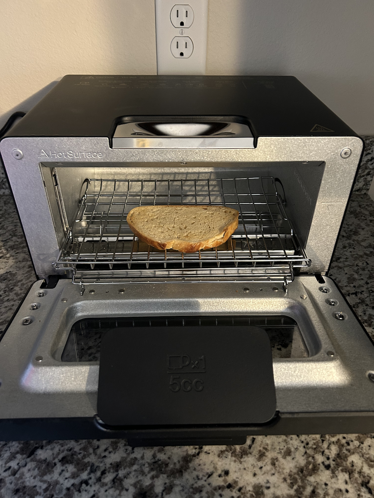 balmuda toaster interior