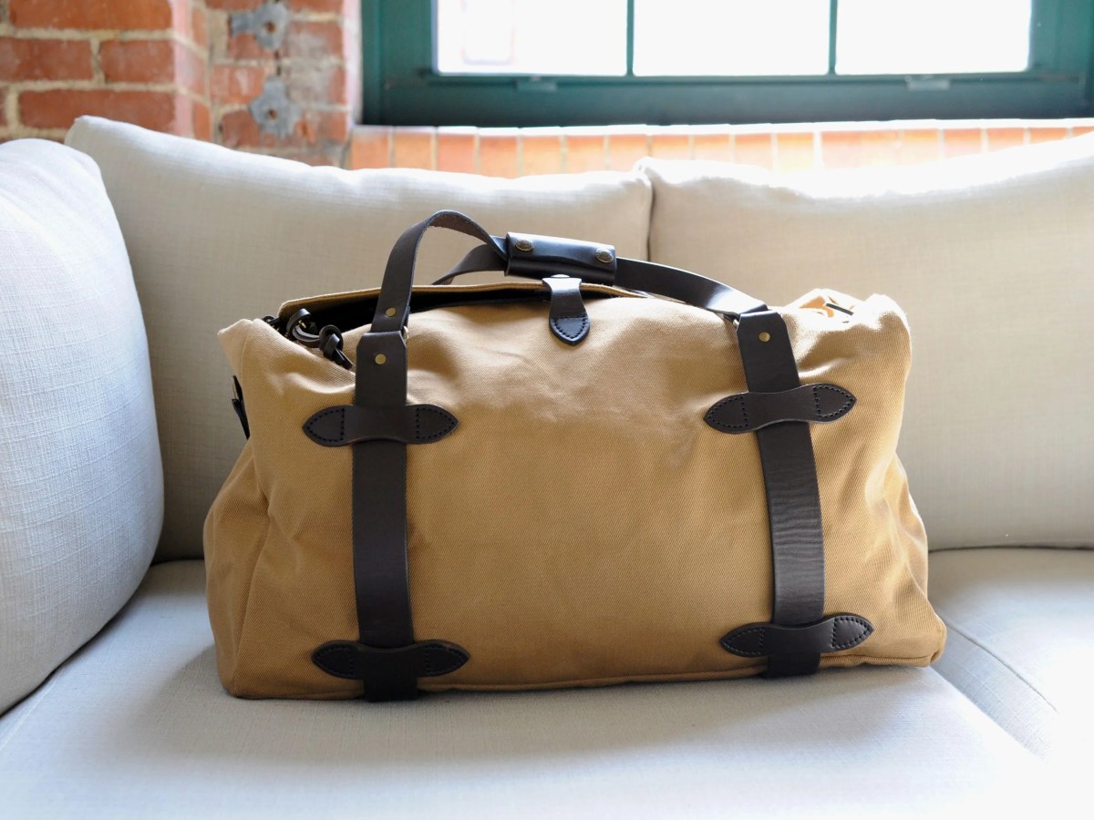 旅行かばん・小分けバッグ Filson DUFFLE PACK Filson Dryden Duffle Pack - Otter Green | Duffel Bags | Huckberry