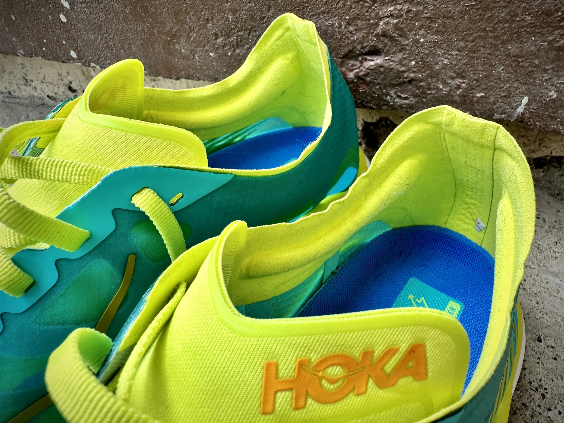 hoka rocket x 2 racing shoe
