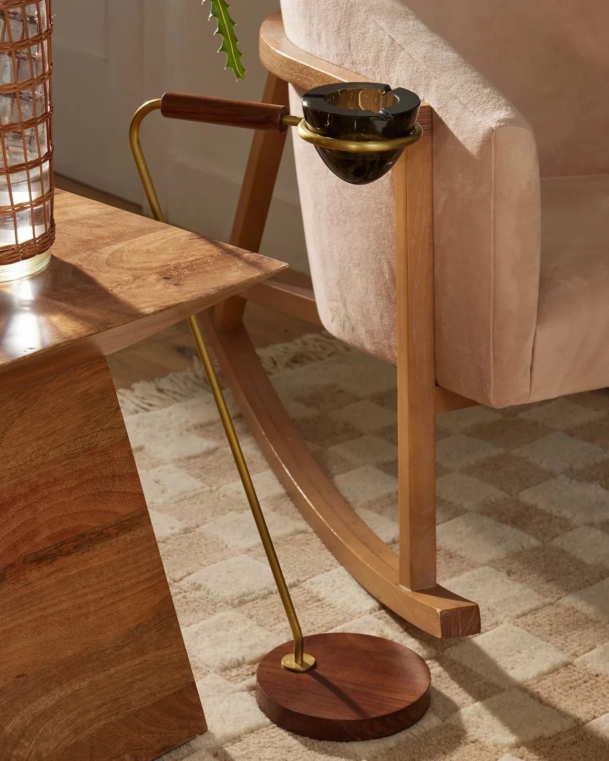 houseplant standing ashtray