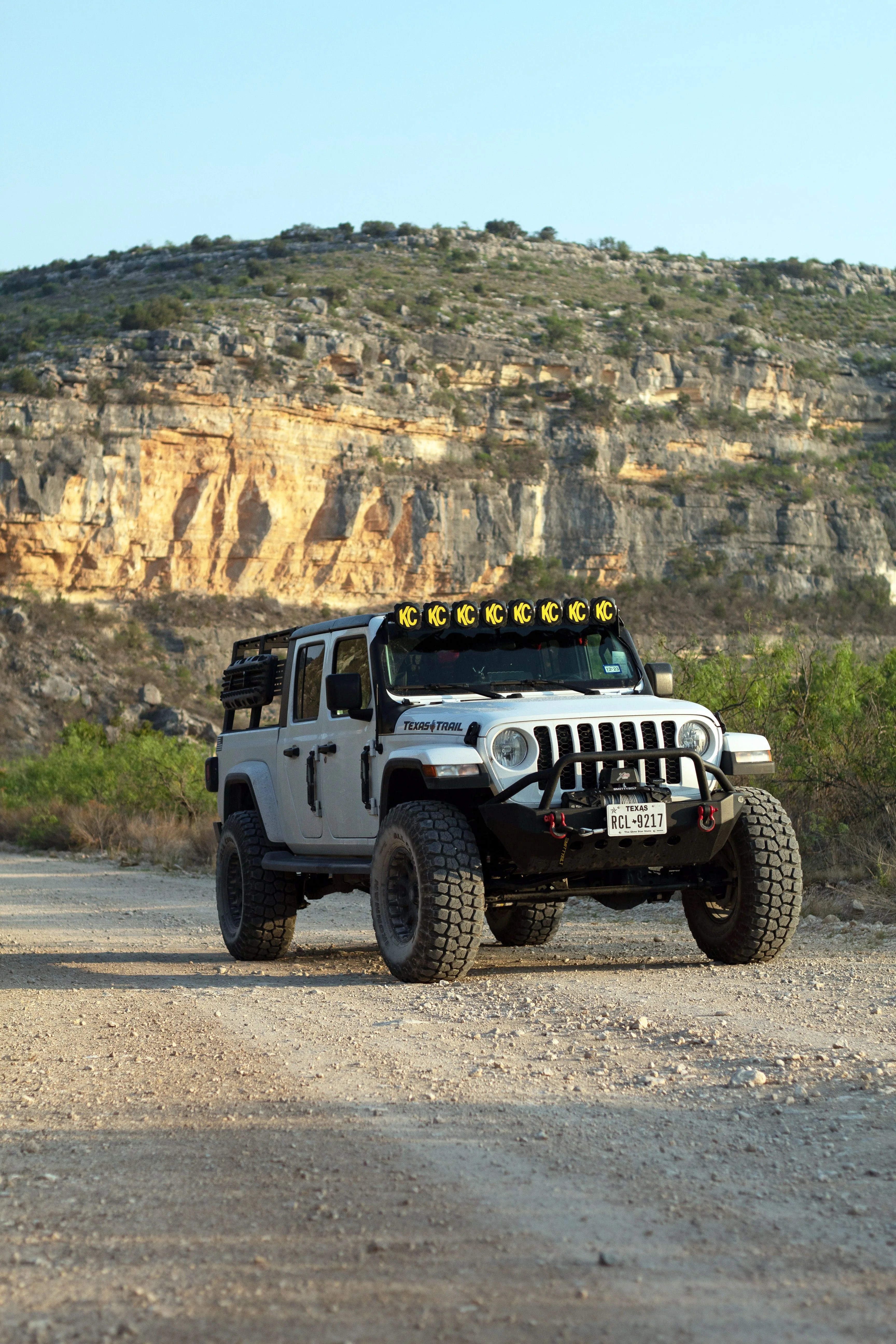 40 Curved Off-Road Light Bar - 240W Double Row Spot - 19,200 lm