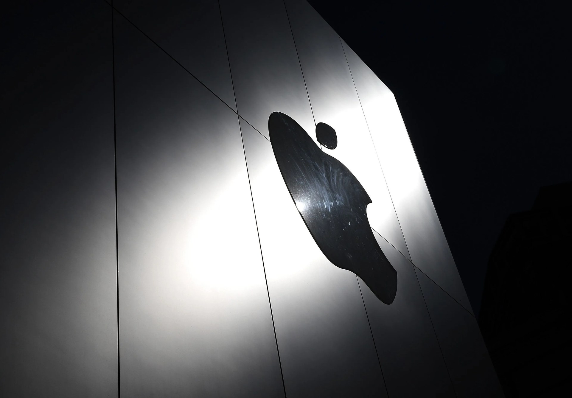 apple to report quarterly earnings
