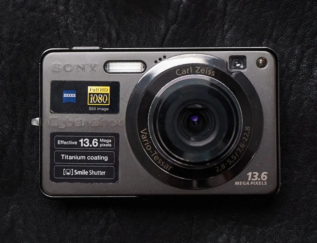The Vintage Digital Cameras of the 2000s Are Coming Back. Here's Why