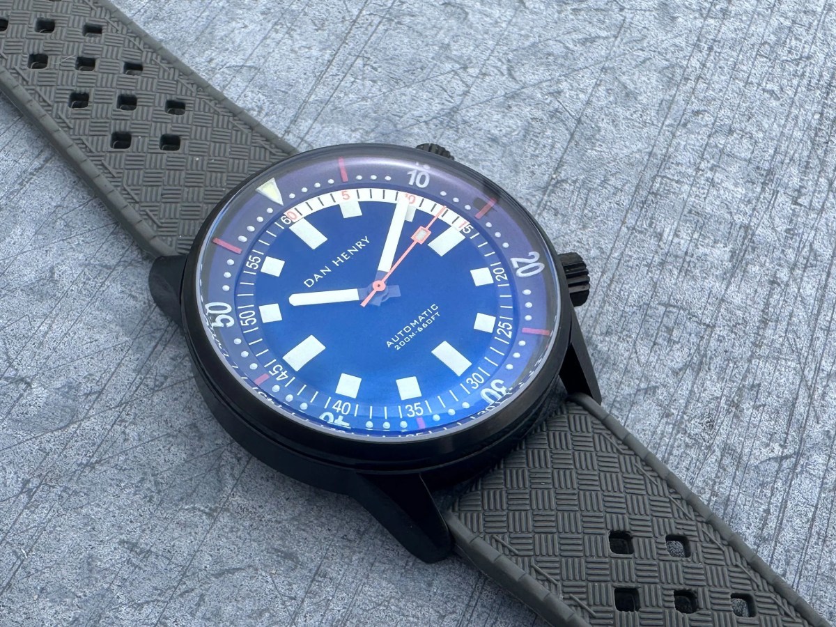 This $290 Dive Watch Comes with Vintage Vibes and Incredible This $290 Dive Watch Comes with Vintage Vibes and Incredible