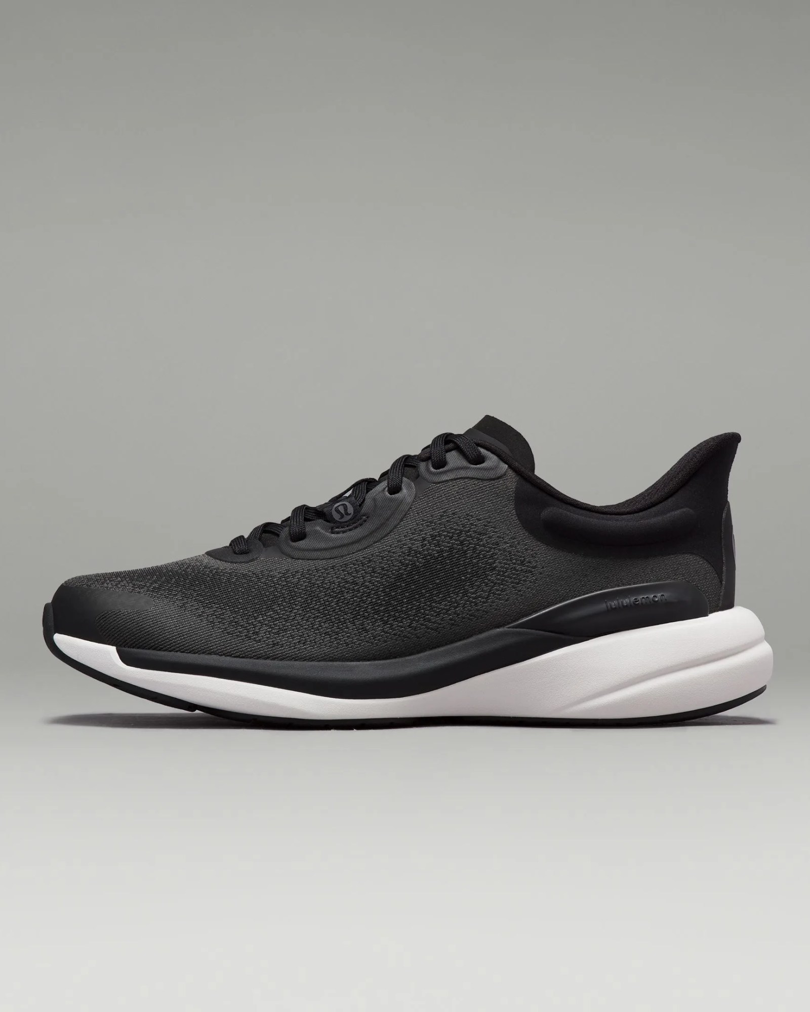 lululemon charge feel 2 sneaker