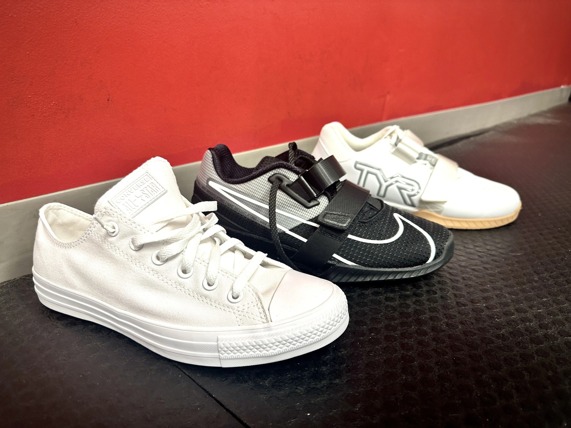 nike romaleos 4 vs tyr l1 lifter vs converse chuck taylor all star