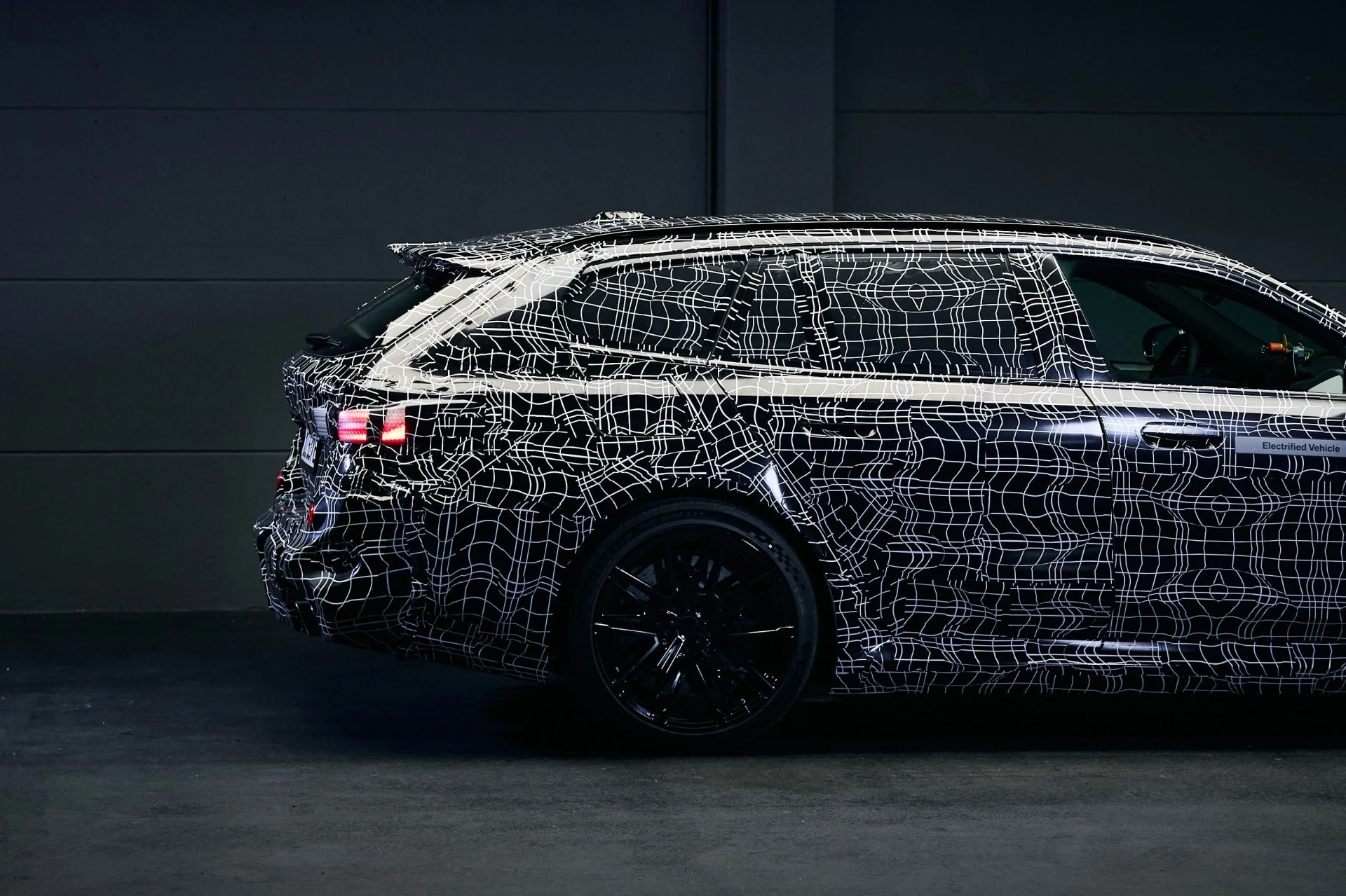 bmw m5 touring wagon in camo