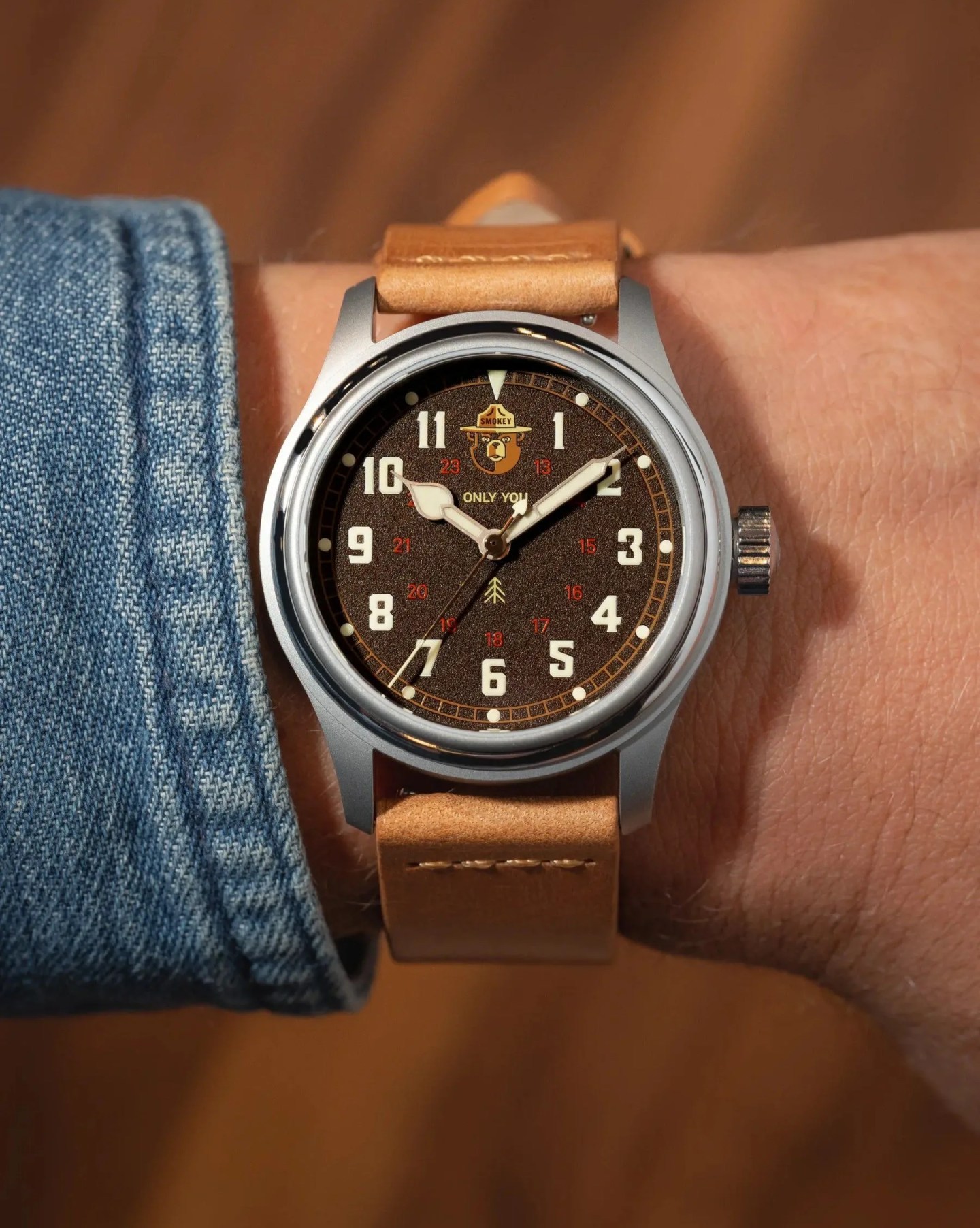 vero the smokey '44 watch