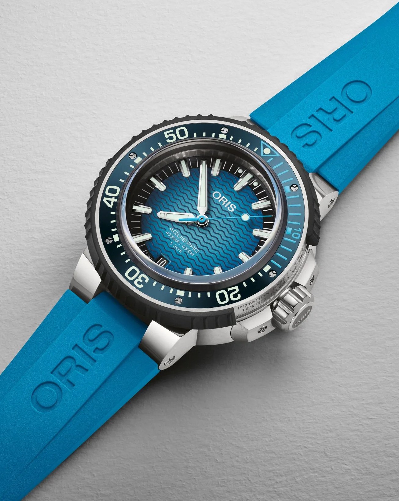 oris aquis pro 4000m watch