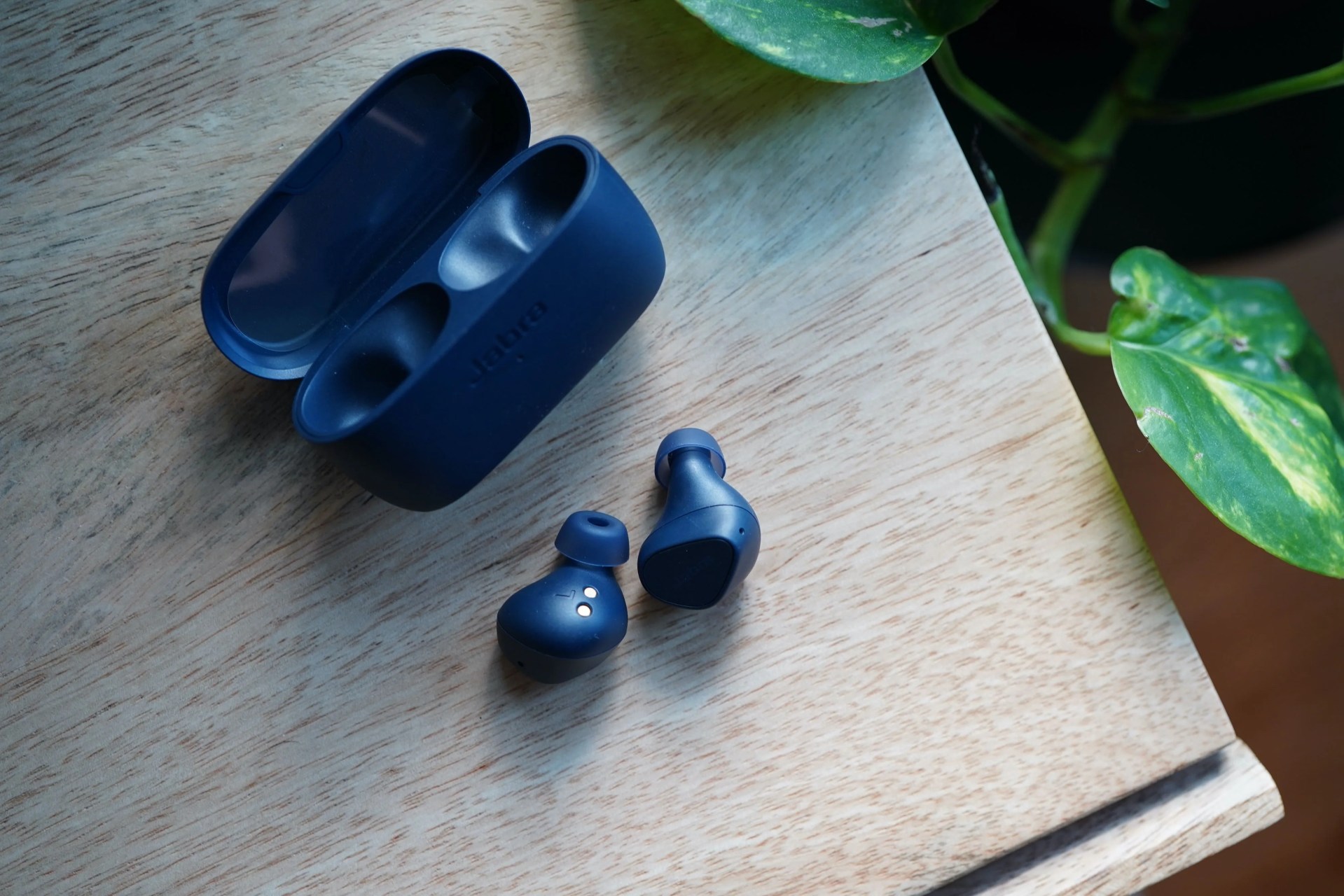 best wireless earbuds under $100