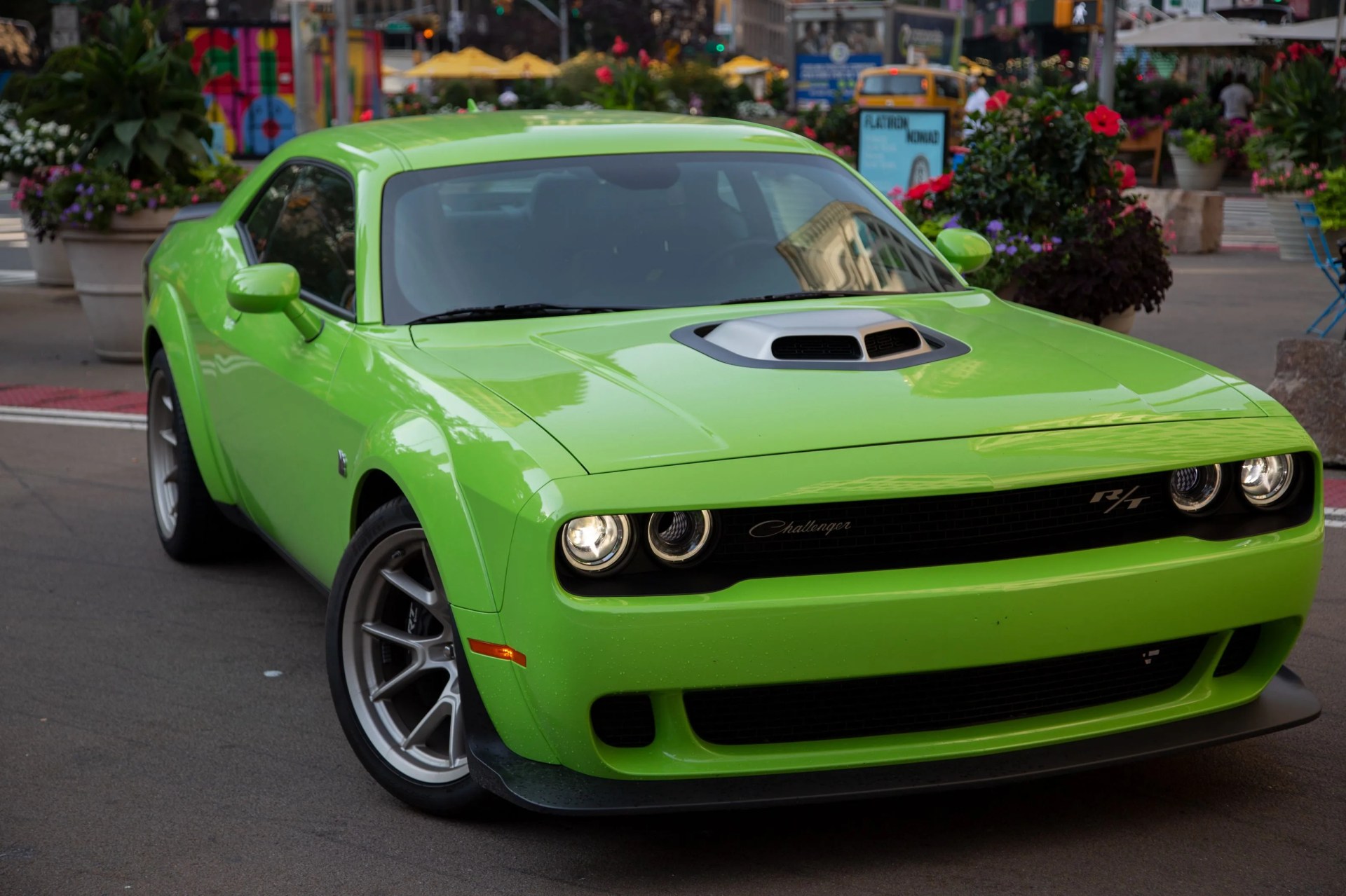 dodge challenger scat pack swinger