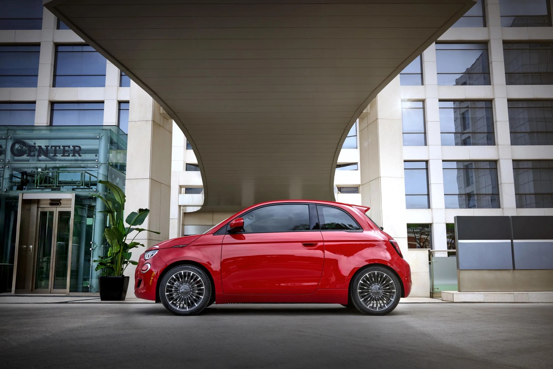fiat 500e red 2024