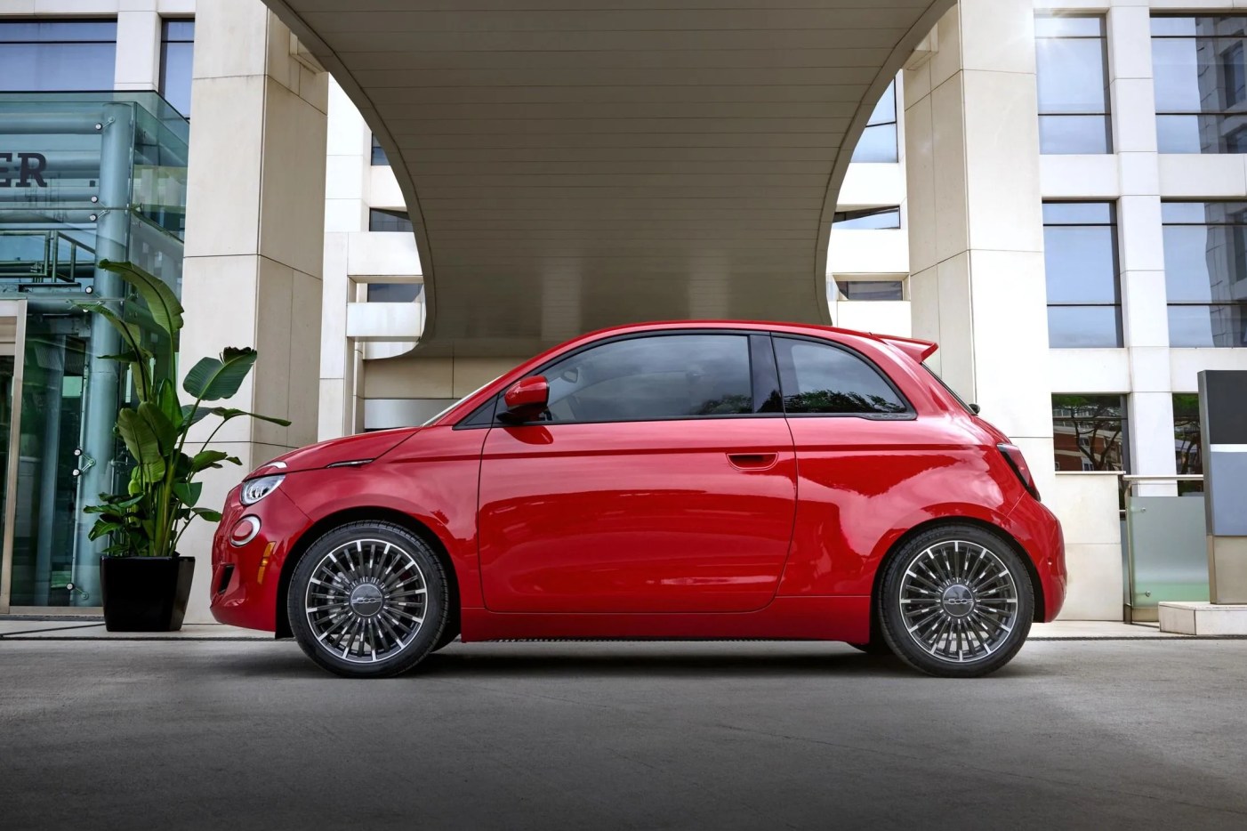 The 2024 Fiat 500e Everything You Need To Know Gear Patrol the-2024-fiat-500e-everything-you-need-to-know-gear-patrol