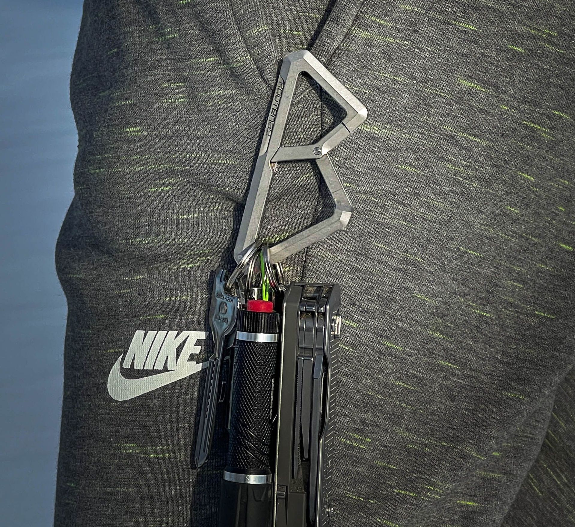 pichi design carabiner