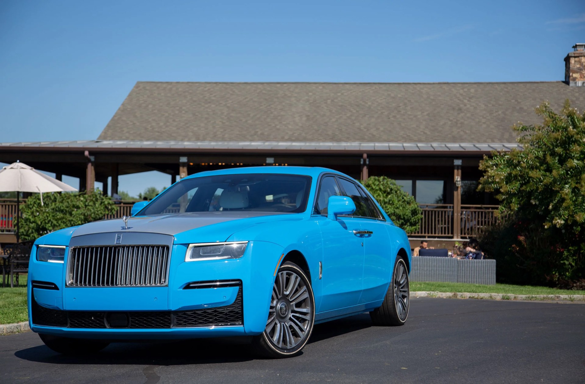 rolls royce ghost blue