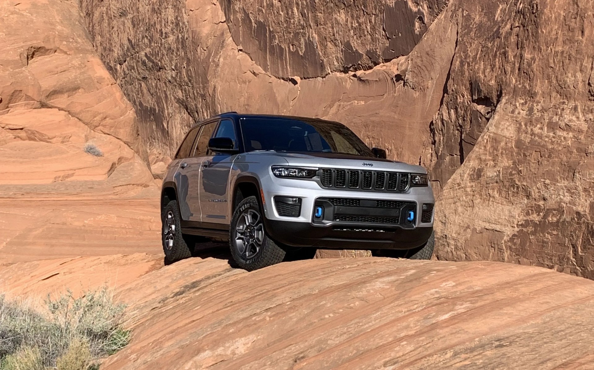 a car parked in a desert