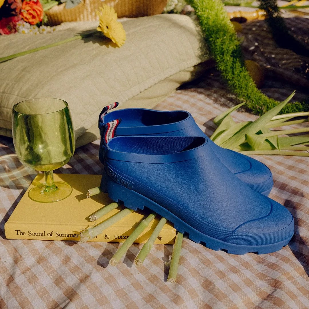 Seavees Bodega Clog in Bluebell