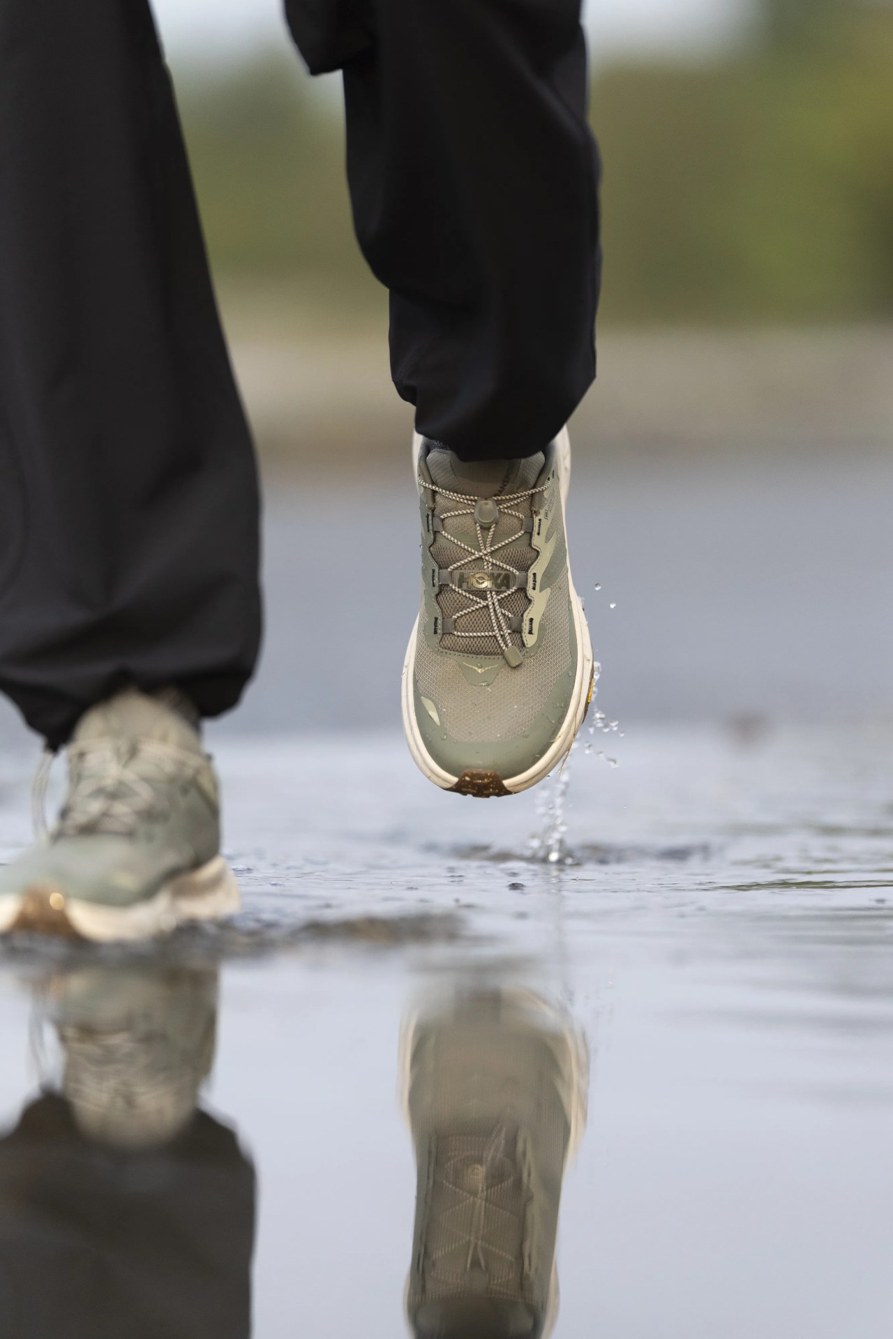 HOKA transport gtx sneaker