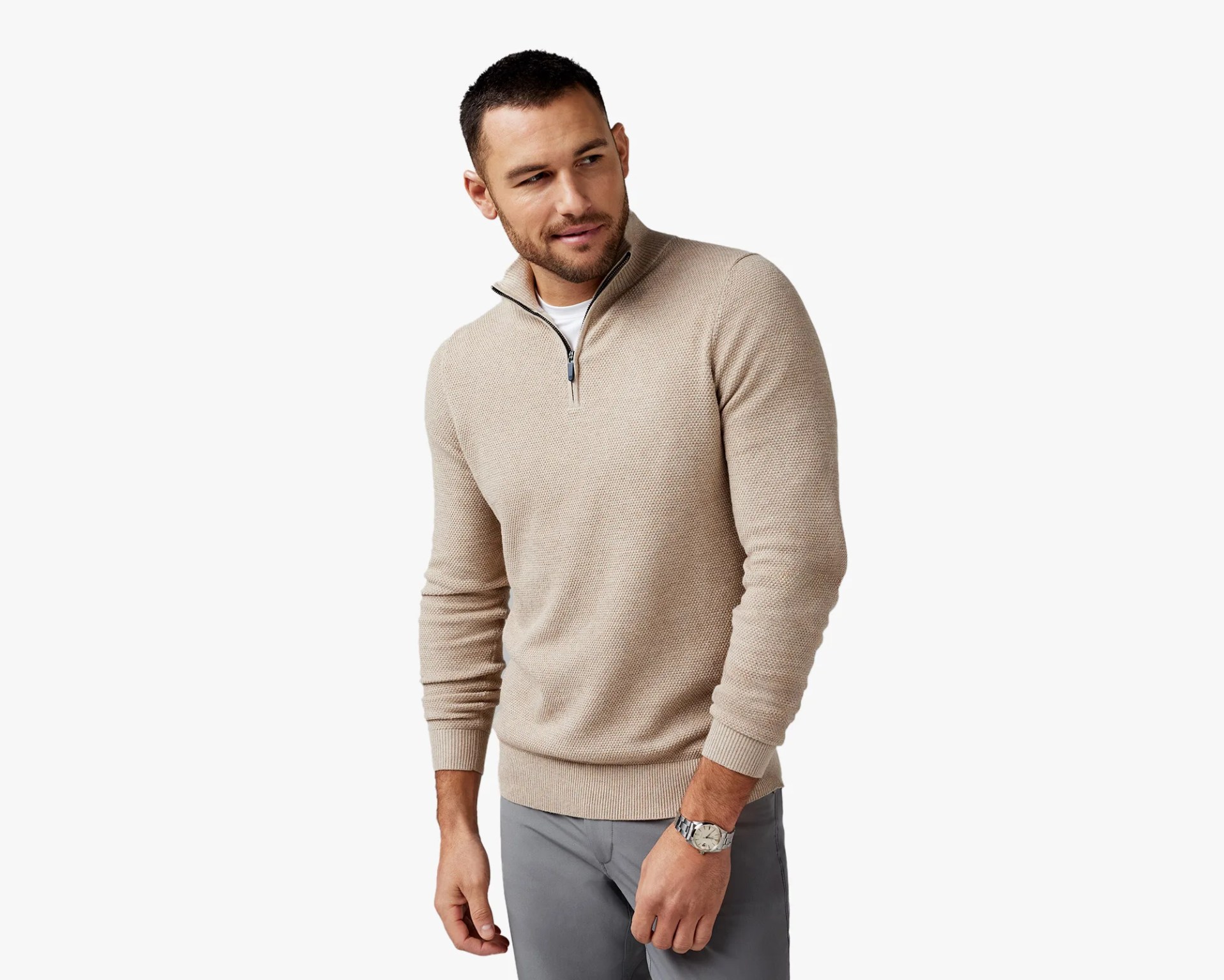 Man wearing Mack Weldon Tech Linen Half-Zip