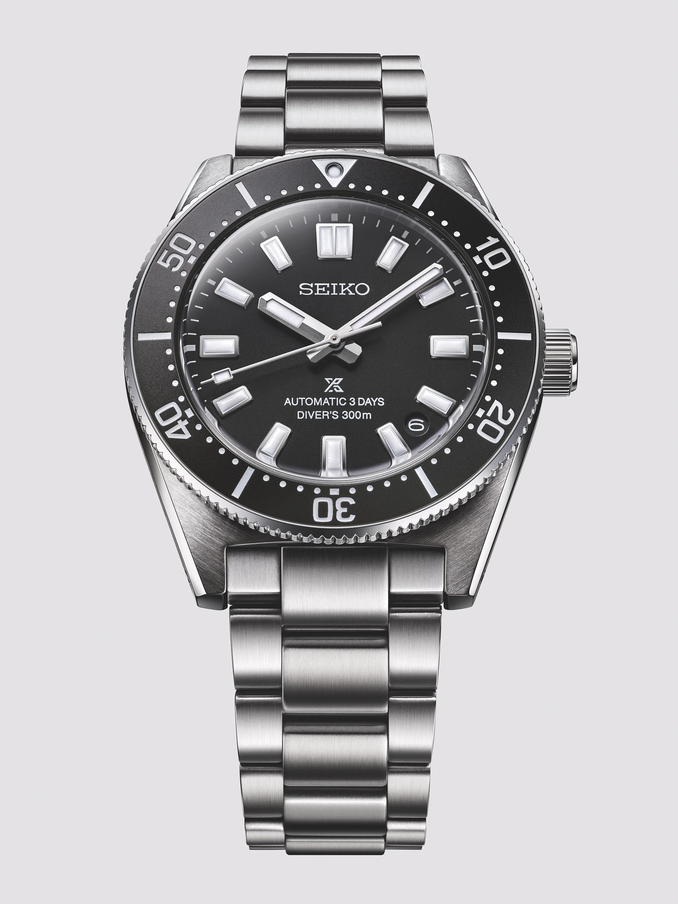seiko black dive watch