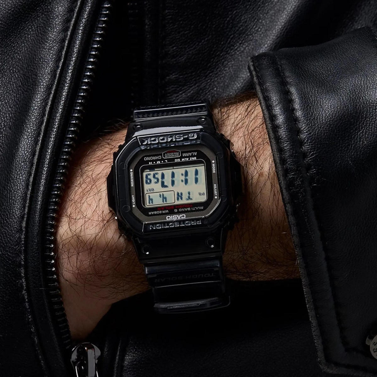 G-SHOCK_GWS5600U-1-lead-gear-