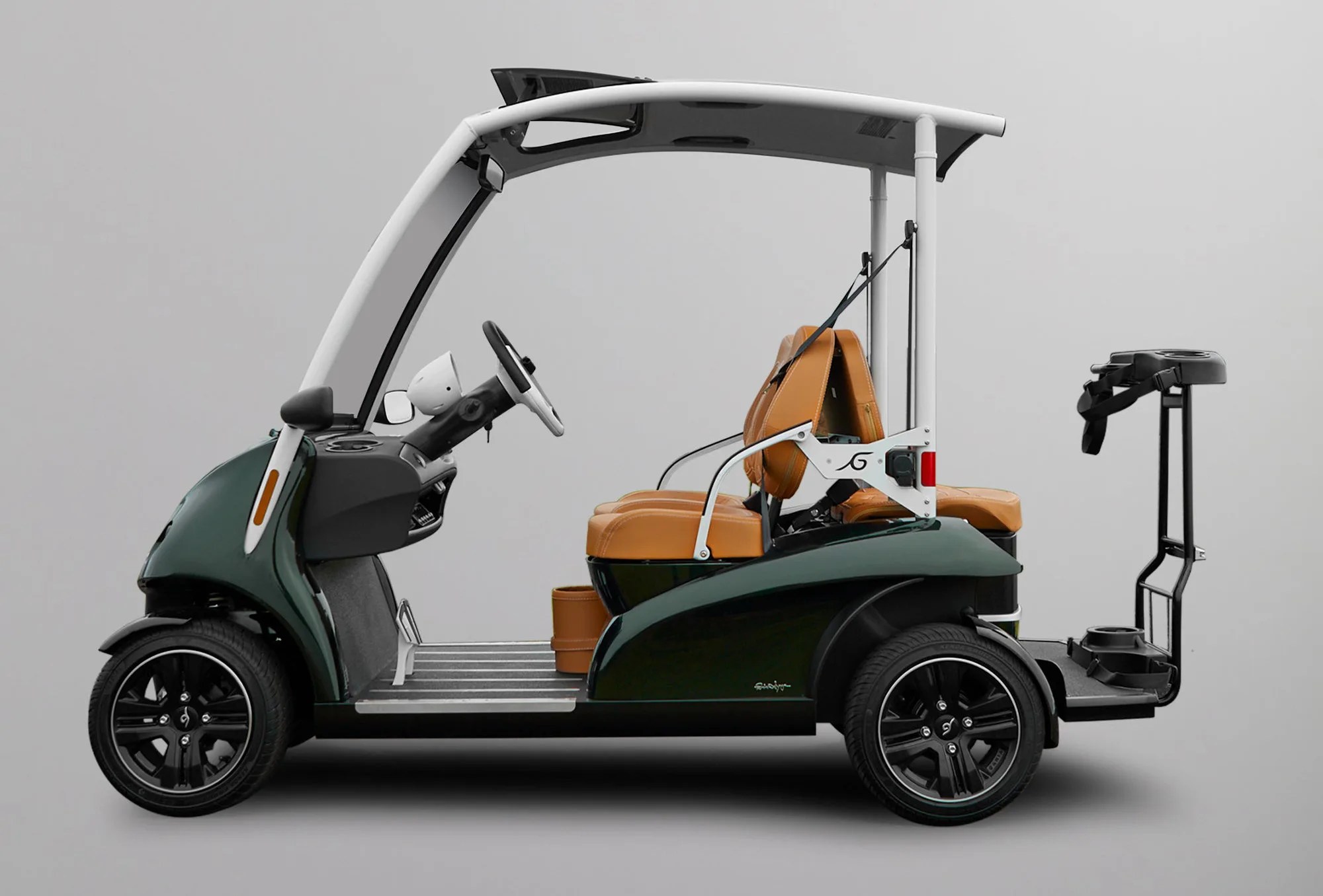 Kitch TaylorMade Daria Via 2+2 Custom Golf Cart on Grey