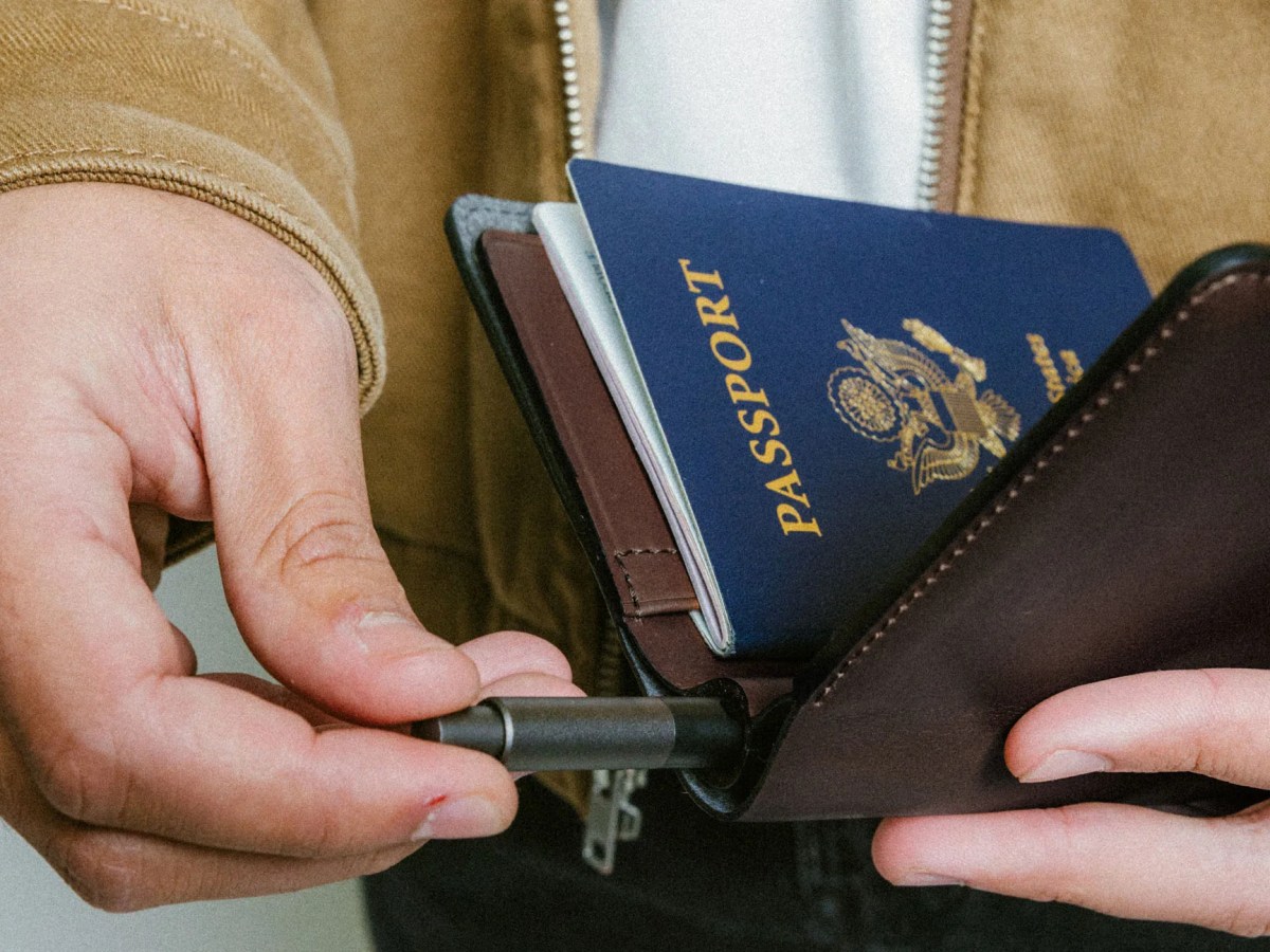 Nomad-Passport-Wallet-2024-