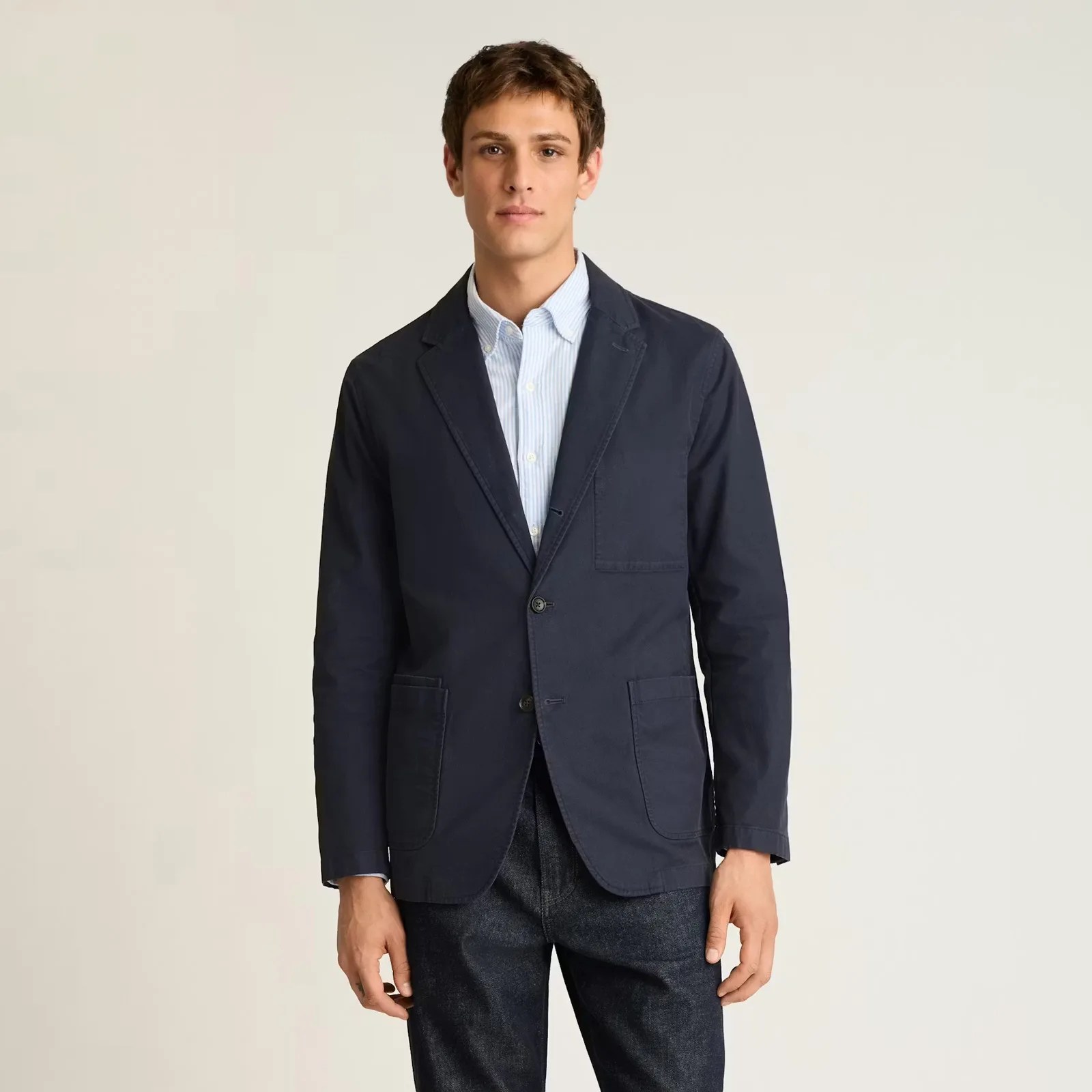 Today’s Best Deals: Save on a Travel Blazer, Filson’s Iconic Cruiser and More