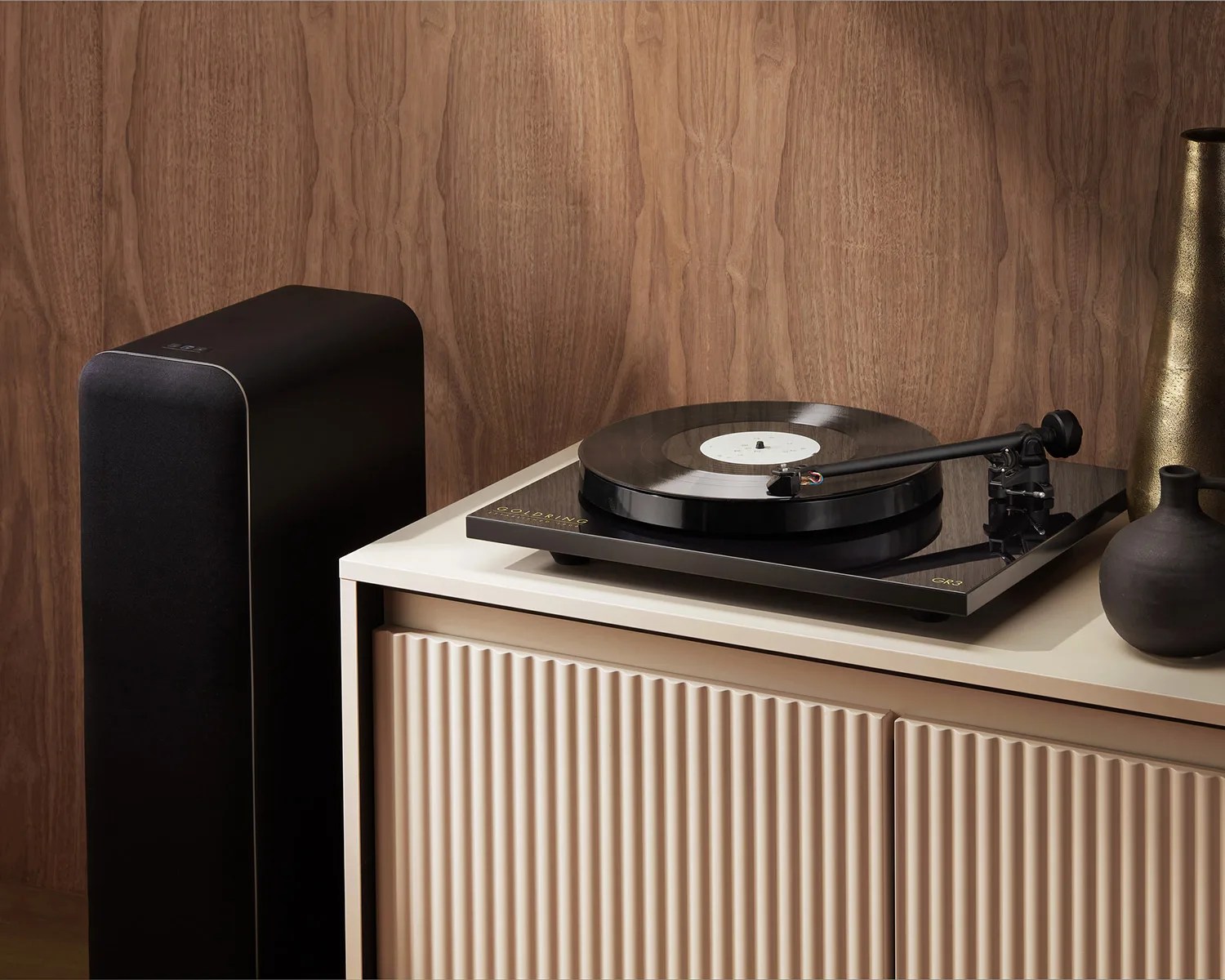 Goldring GR3 turntable