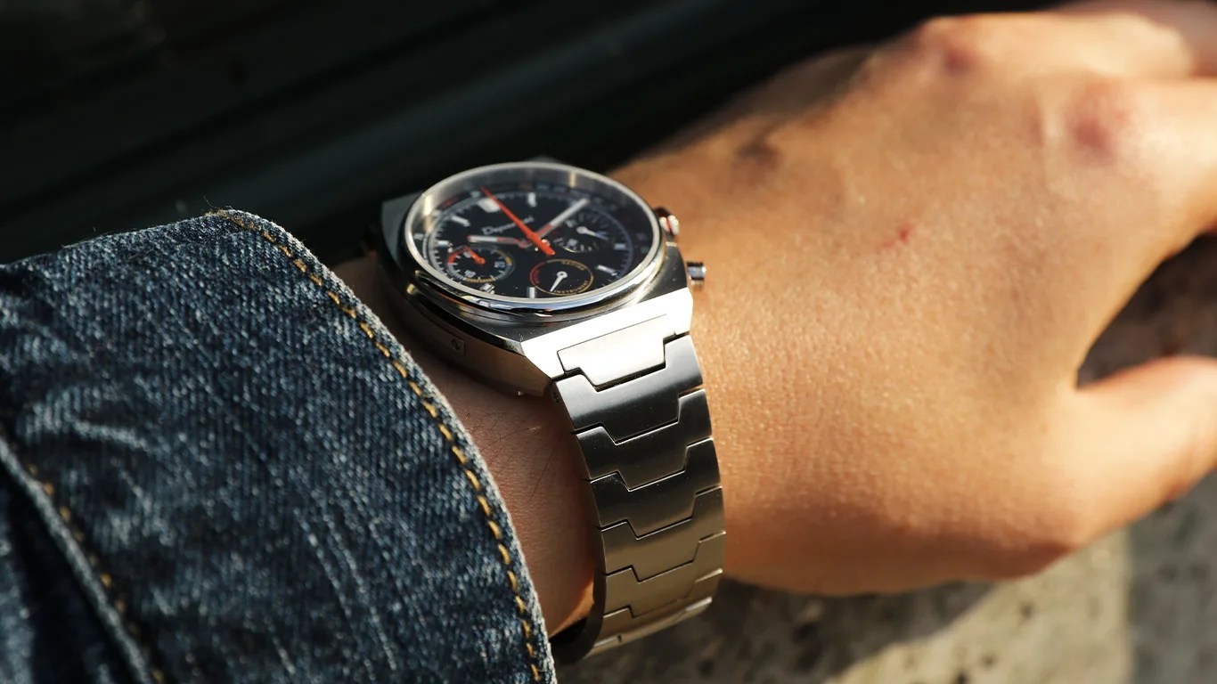depancel watch on a mans wrist