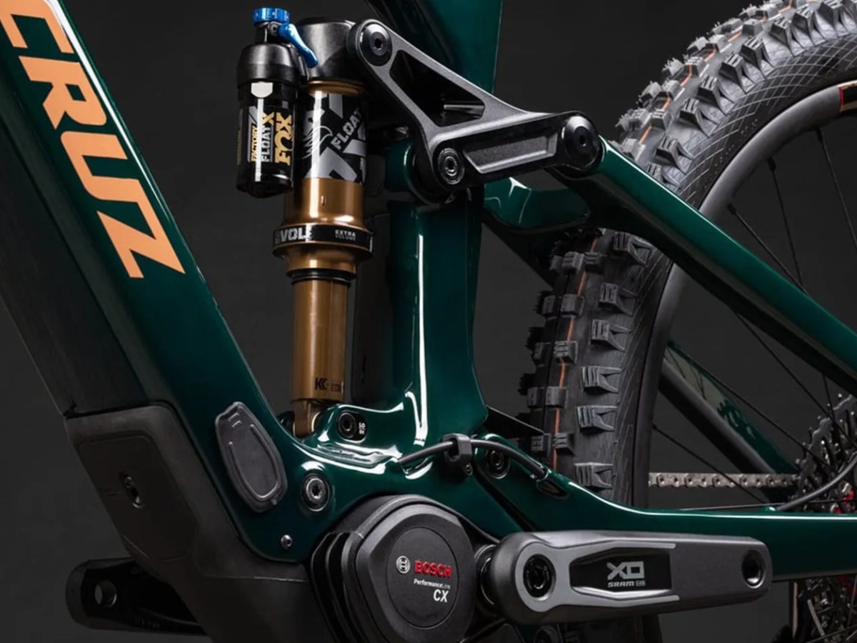 Could Santa Cruz's New E-Mountain Bike Be the Goldilocks of Single