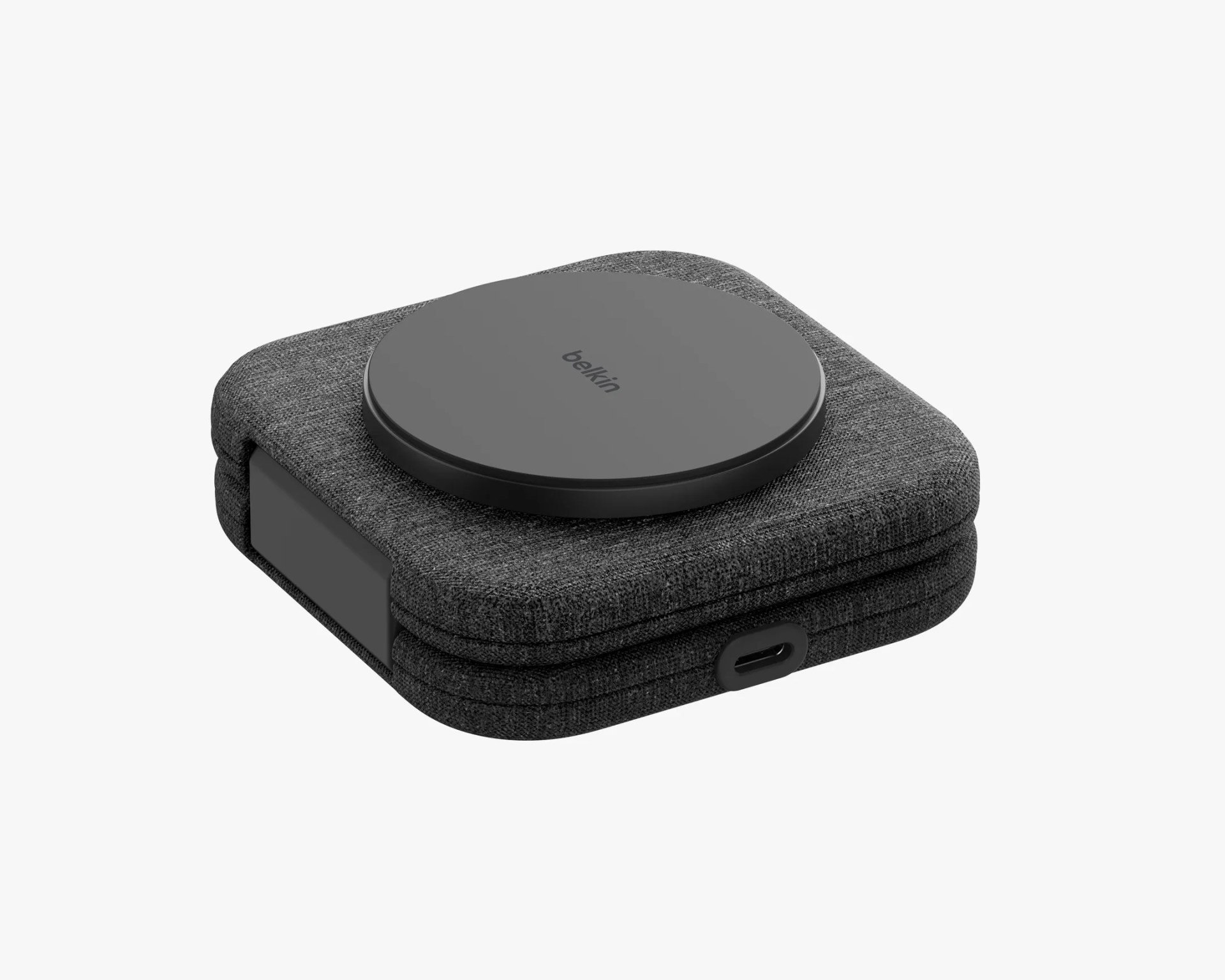Belkin 2-in-1 Magnetic Charging Travel Pad