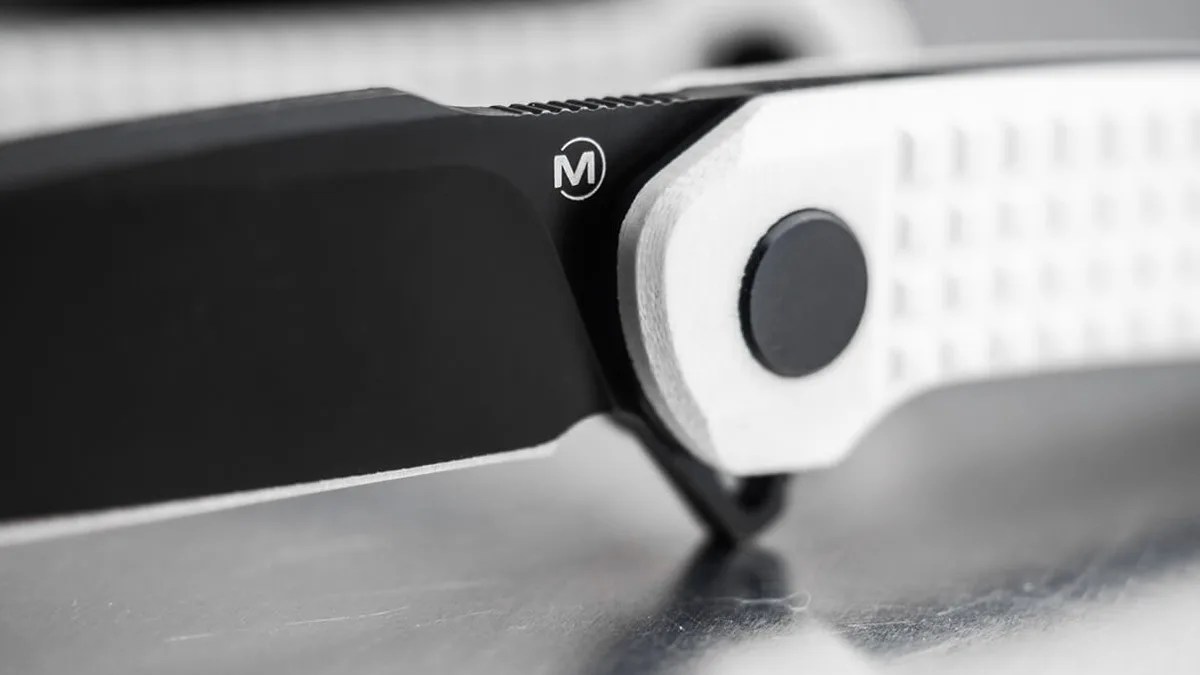 boker magnum empery macro