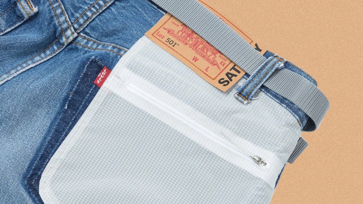Levis-501-re-possessed-climb-