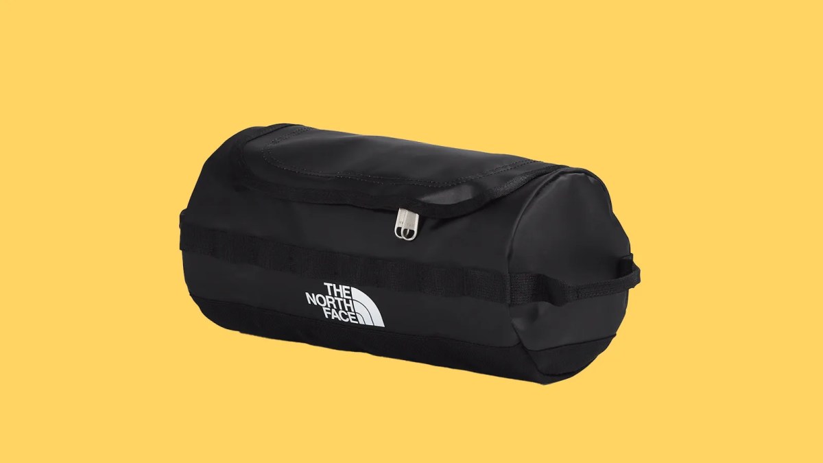 旅行かばん・小分けバッグ THE NORTH FACE BC GEAR CONTAINER NVY North Face Base Camp Gear Box Review: Testing the Limits