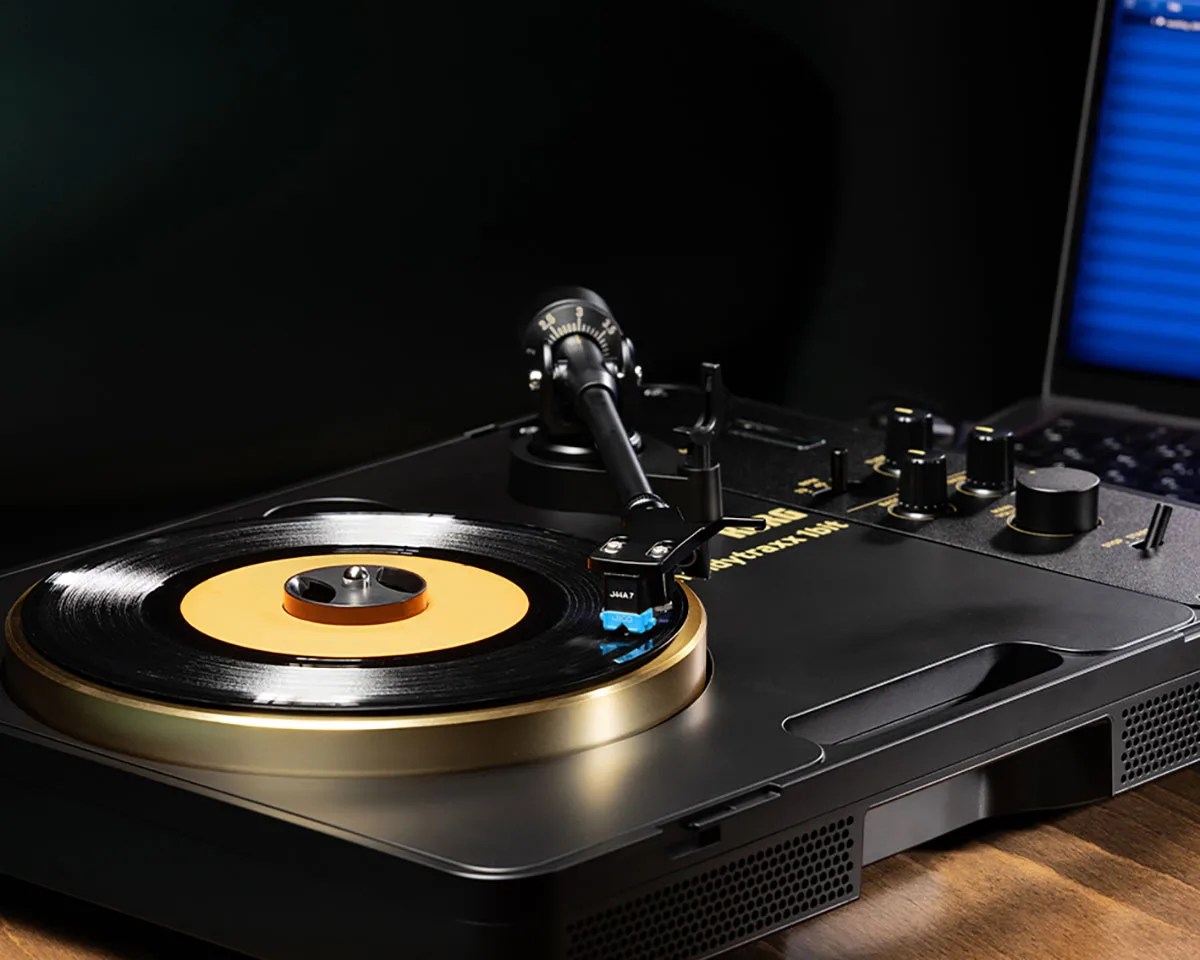 A Japanese Audio Brand's First-Ever Record Players Are a New Spin