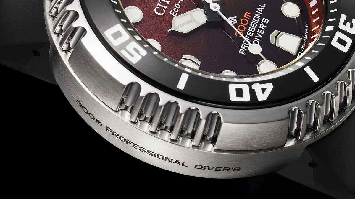 Citizen's Seriously Capable Diver Stays Juiced Up for a Shockingly