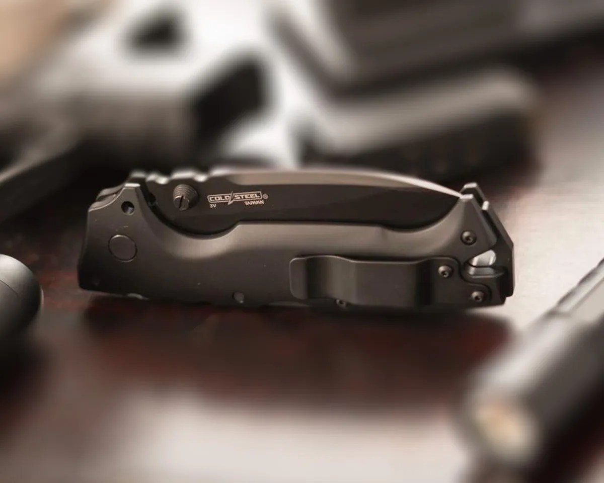 Cold Steel AD-10 Demko Blackout Limited Edition knife closed