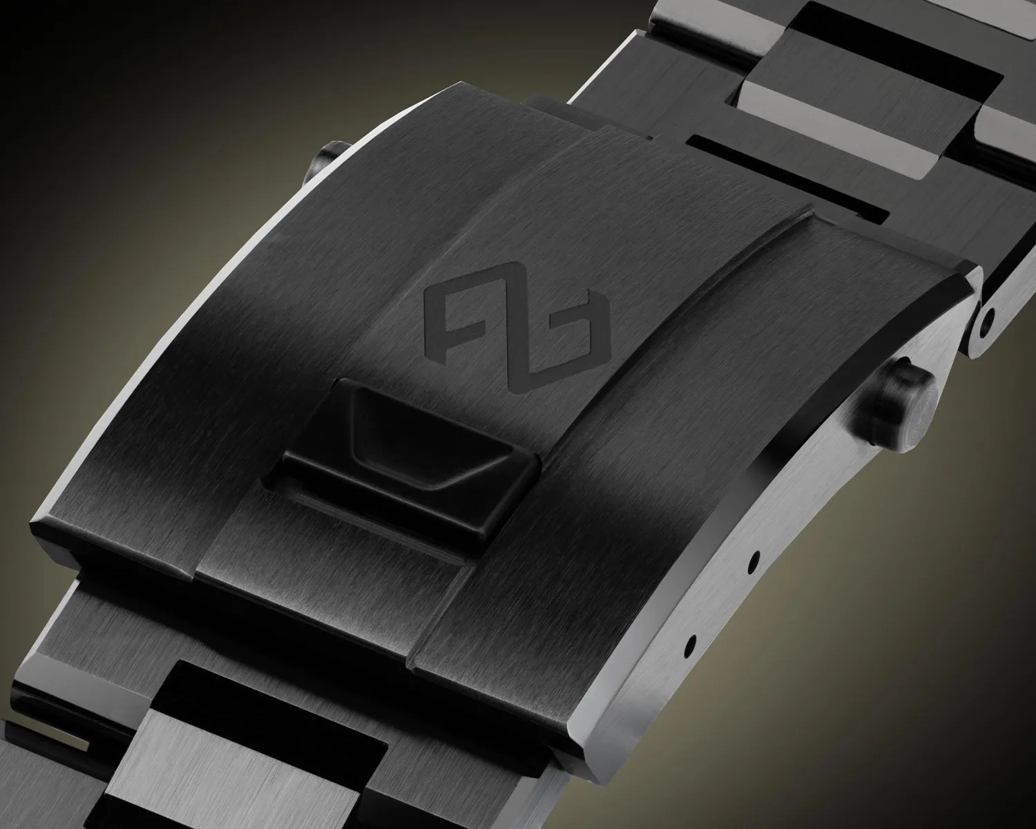 the ceramic clasp on a formex ceramic watch