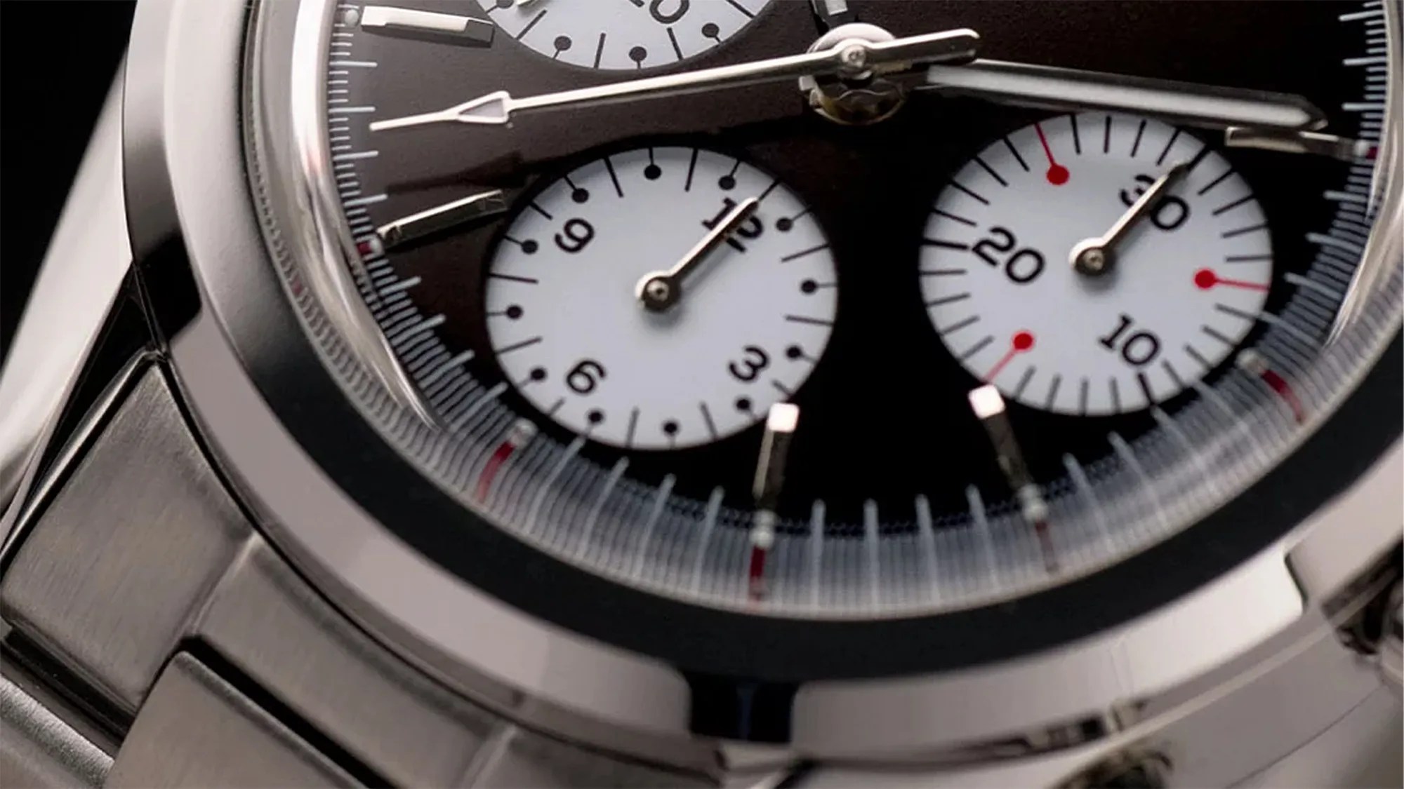 This Affordable Italian Watch Checks All the Vintage Chronograph Boxes