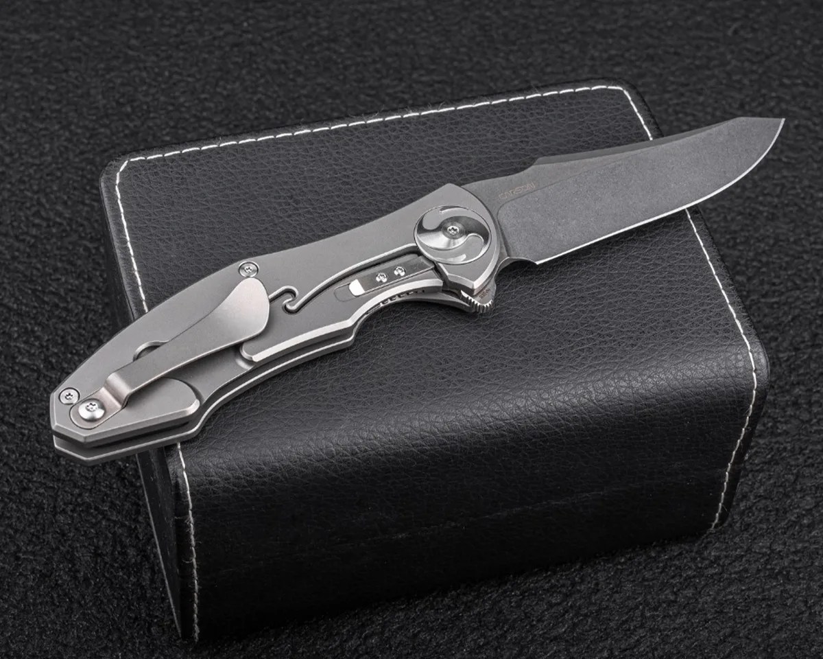 Real Steel Exorcist knife lock side