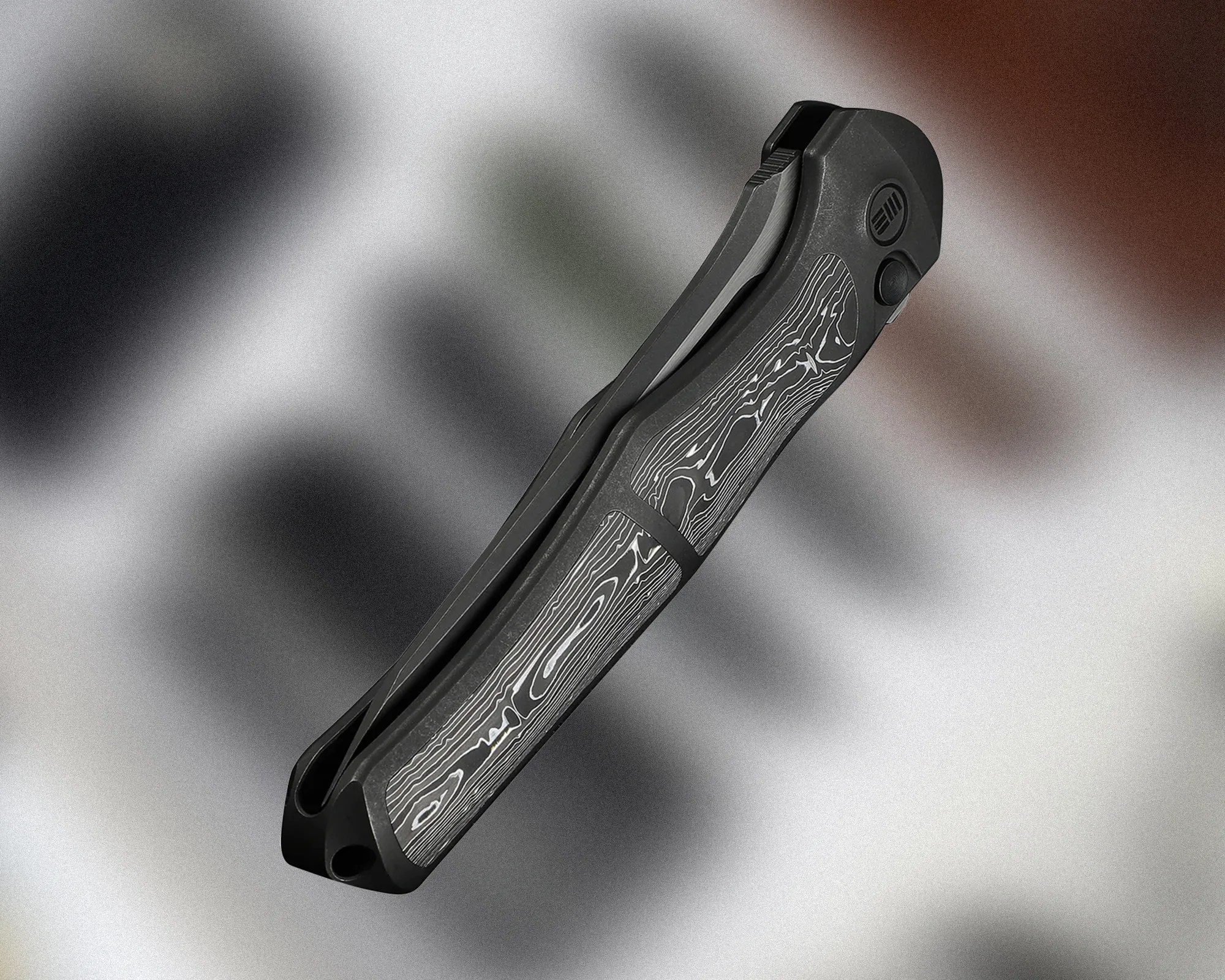 We Knife 702xi closed