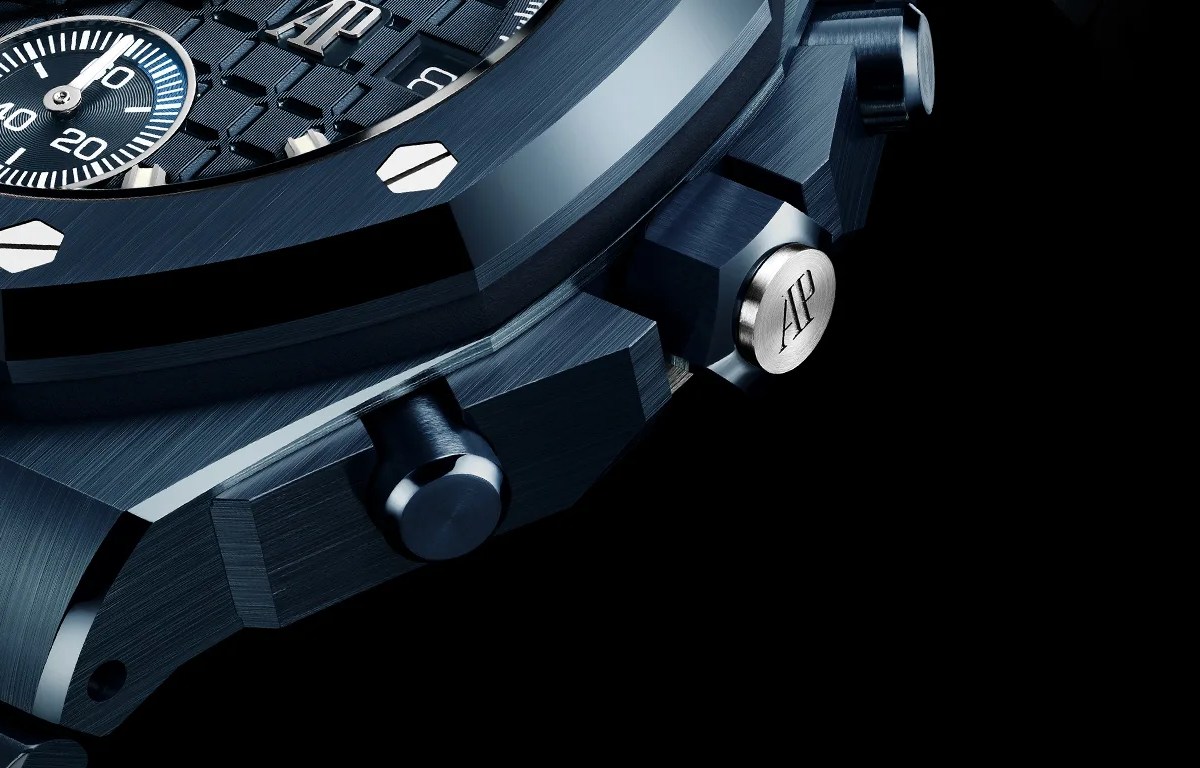 The Royal Oak Just Put an Unexpected Spin on One of Its Iconic