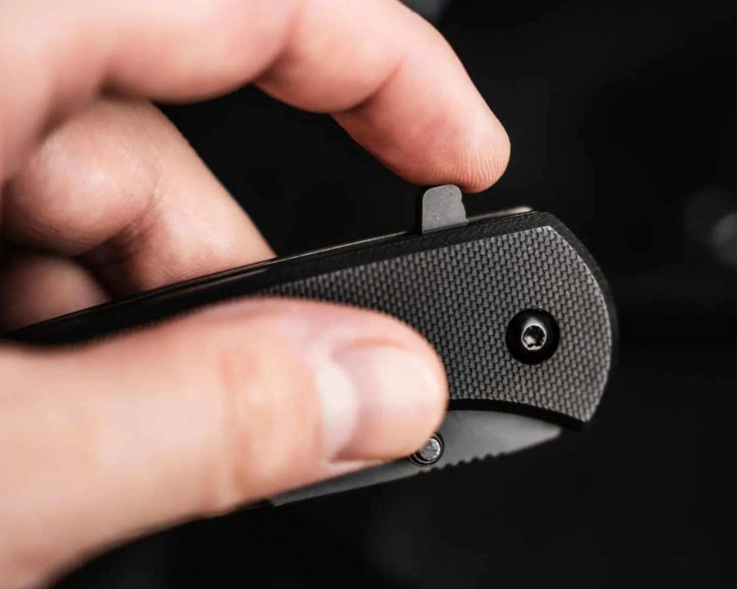 boker blackjay flipper tab detail