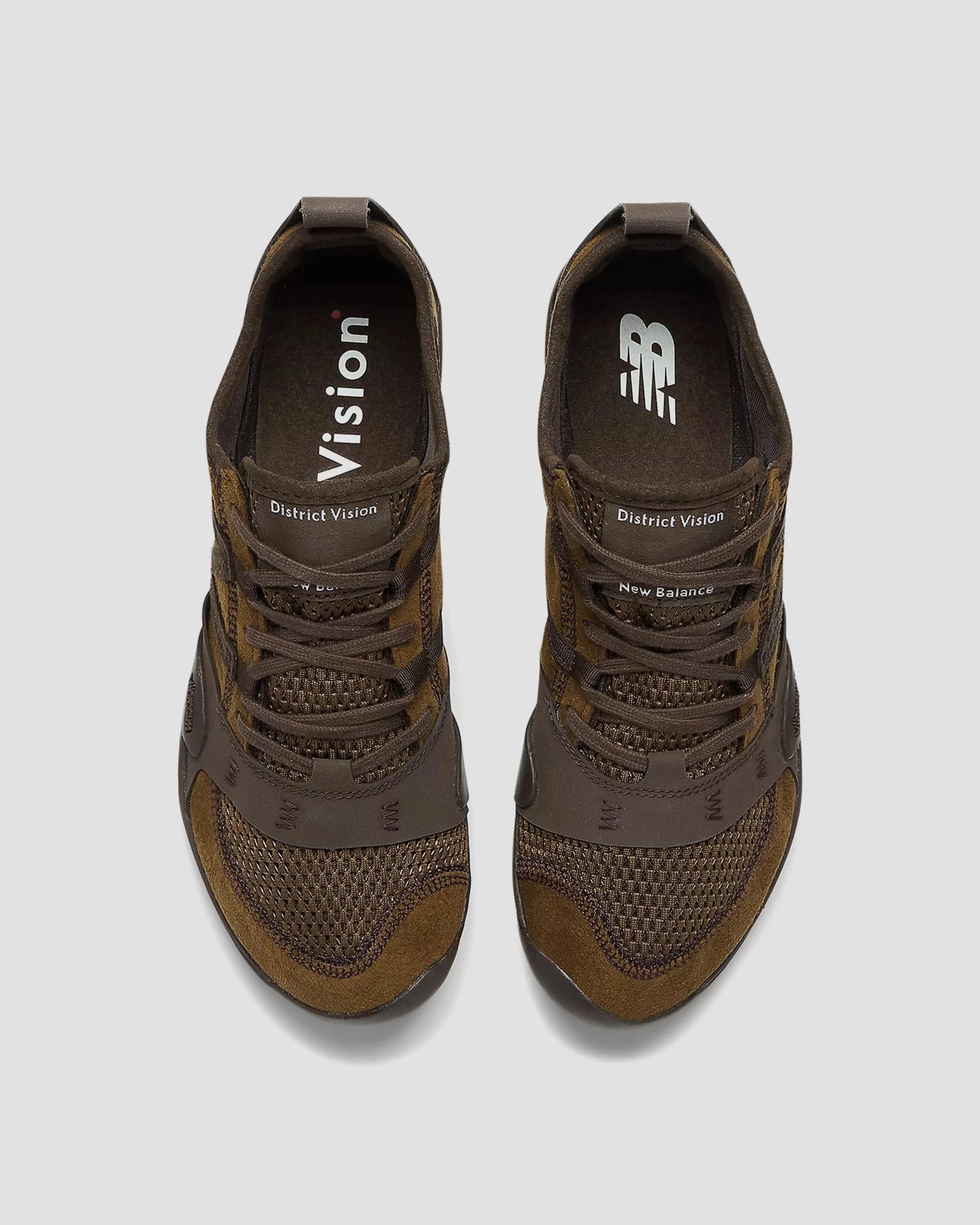 New Balance's Retro Trail Shoe Is a Minimalist Masterpiece in the